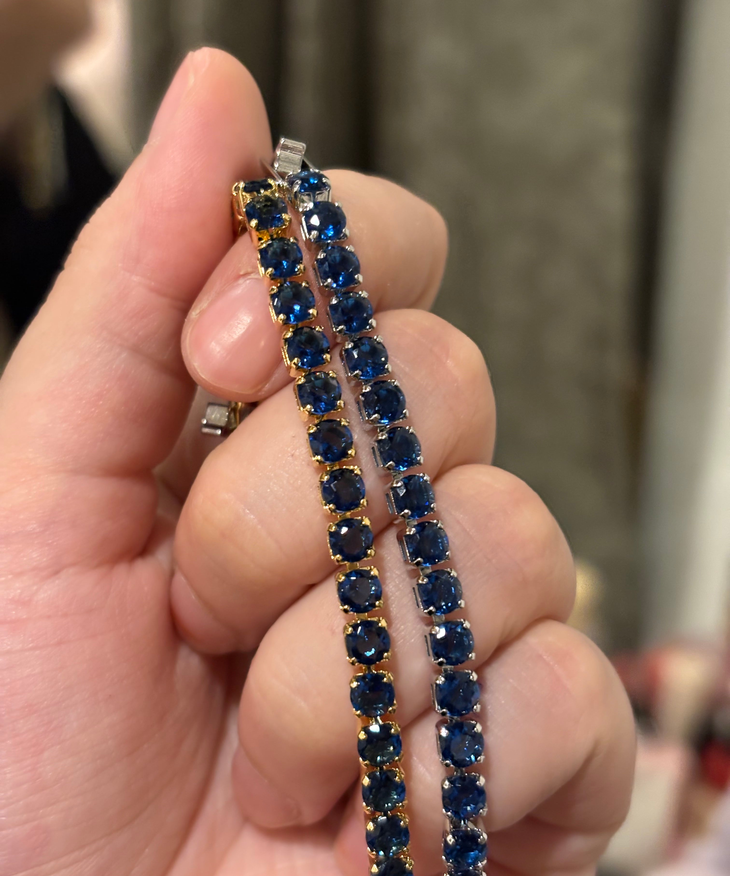 Aura tennis bracelet(blue)