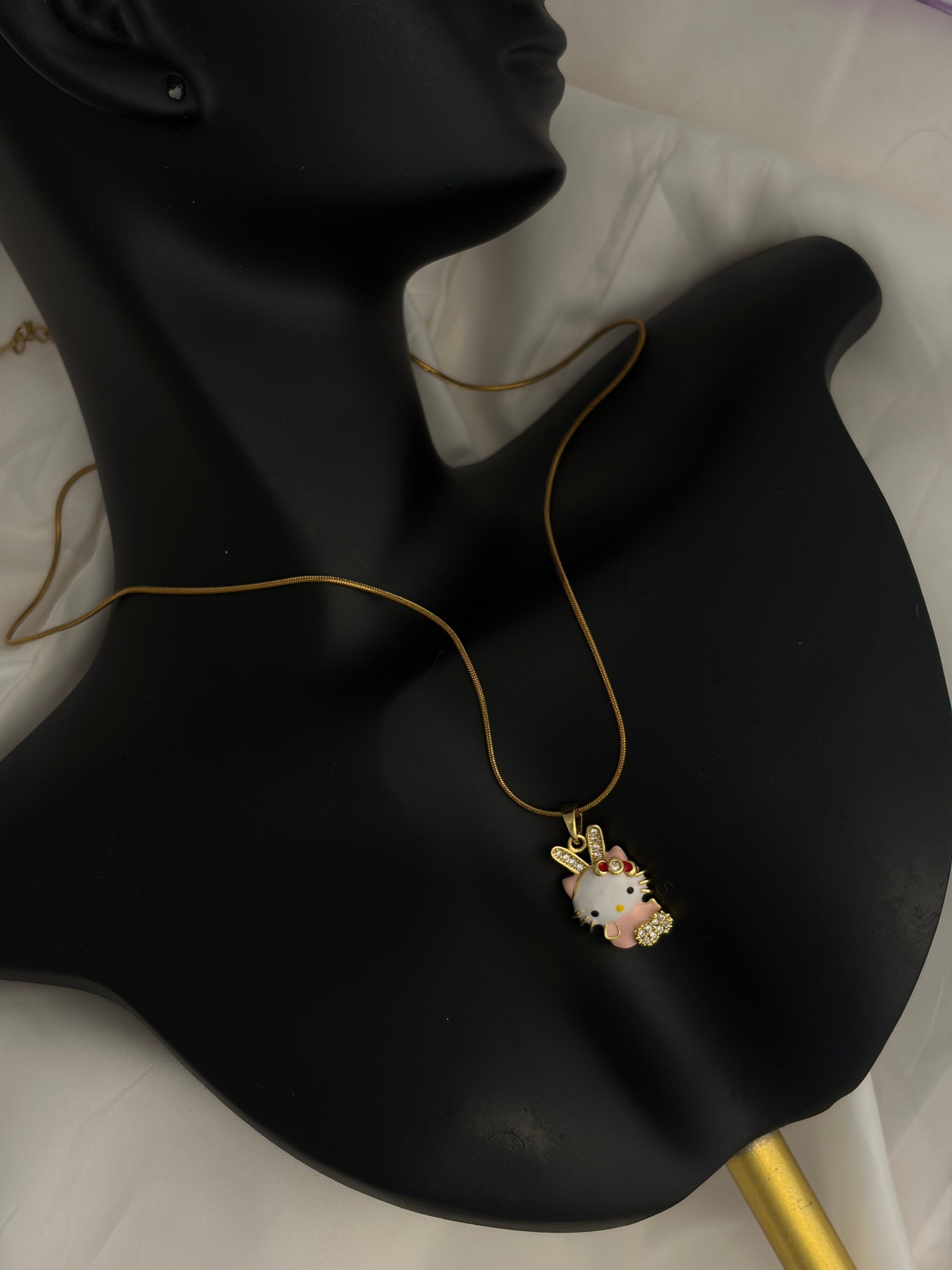 Hello kitty necklace