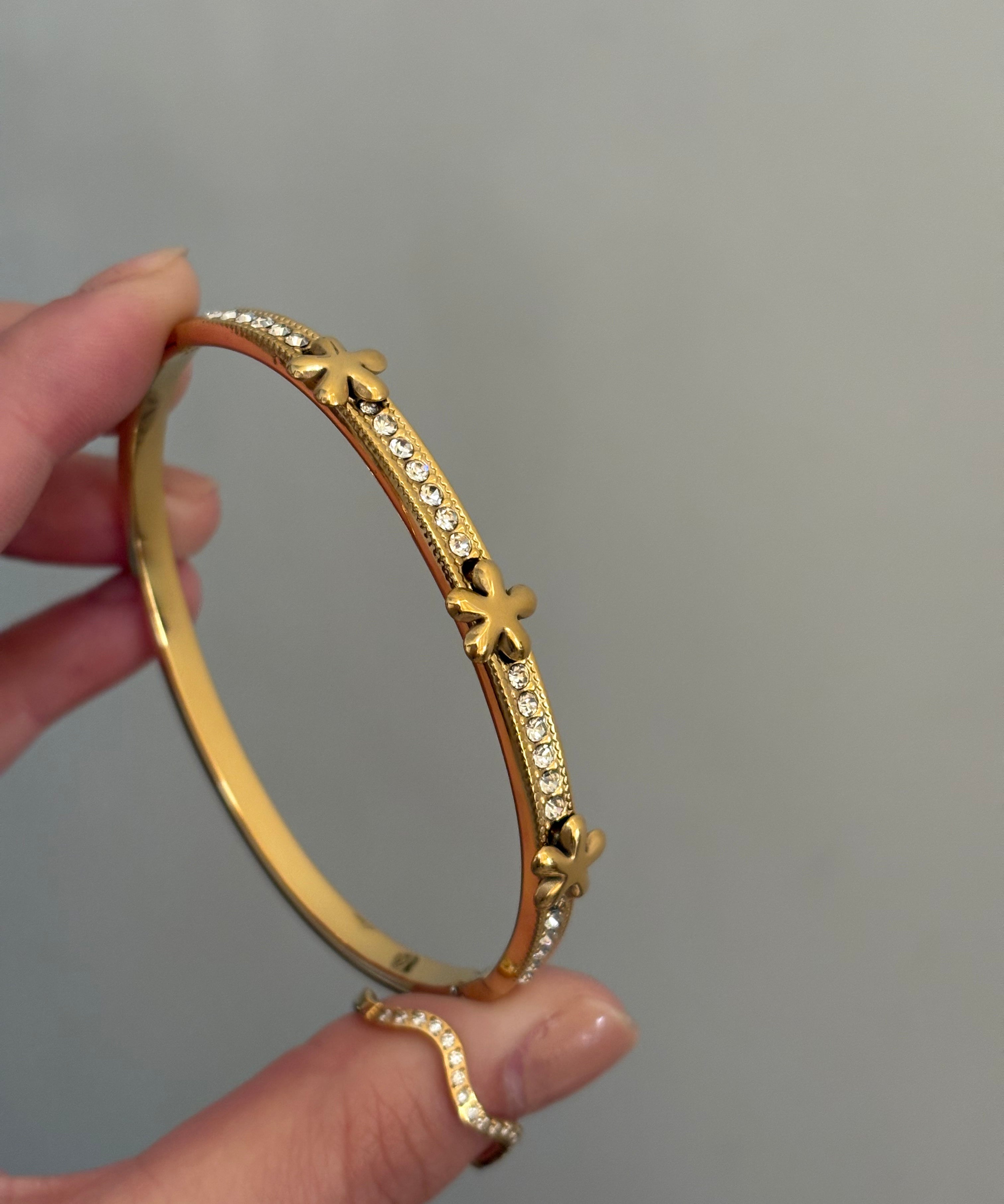 Smile bracelet