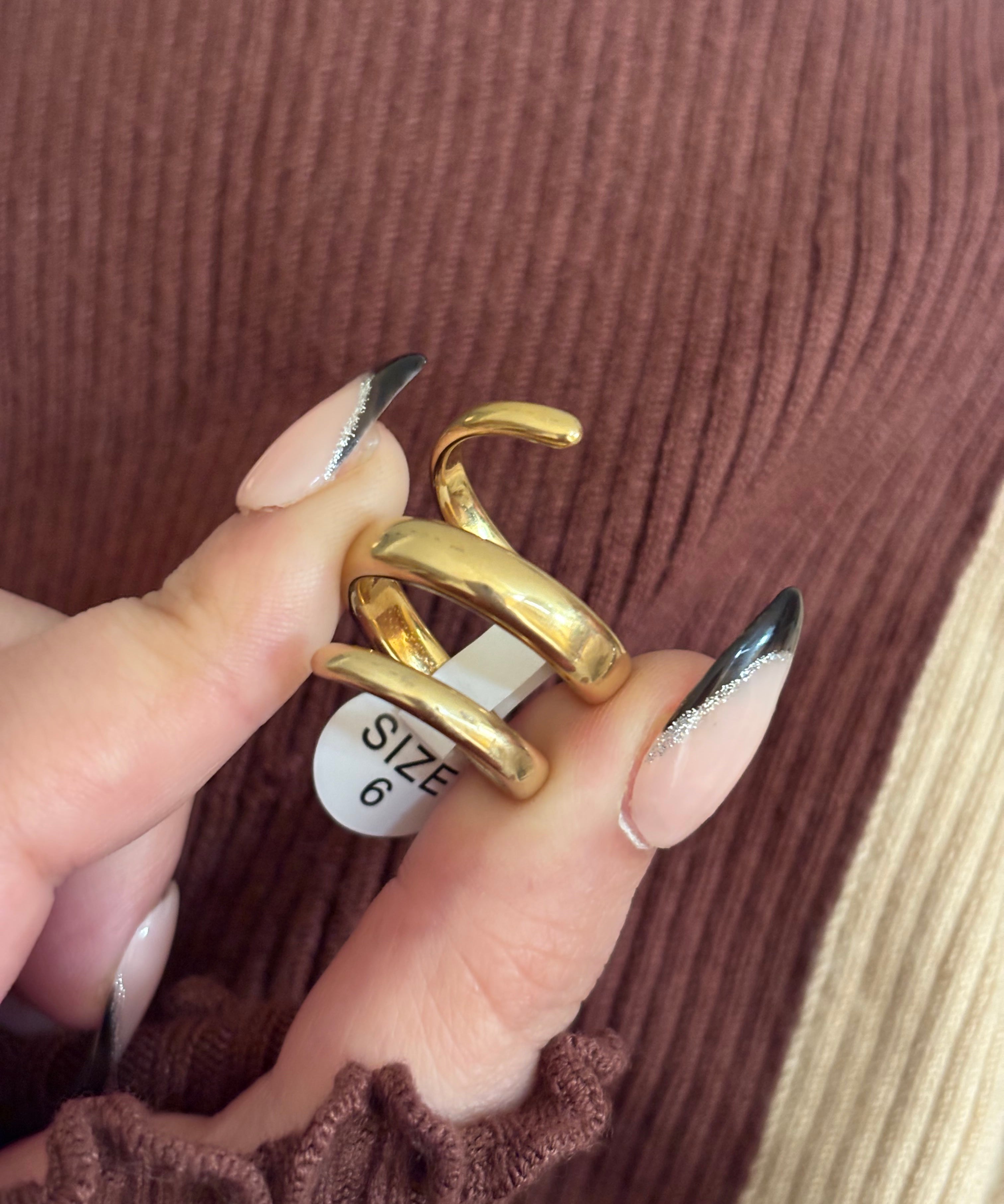 Swirl ring