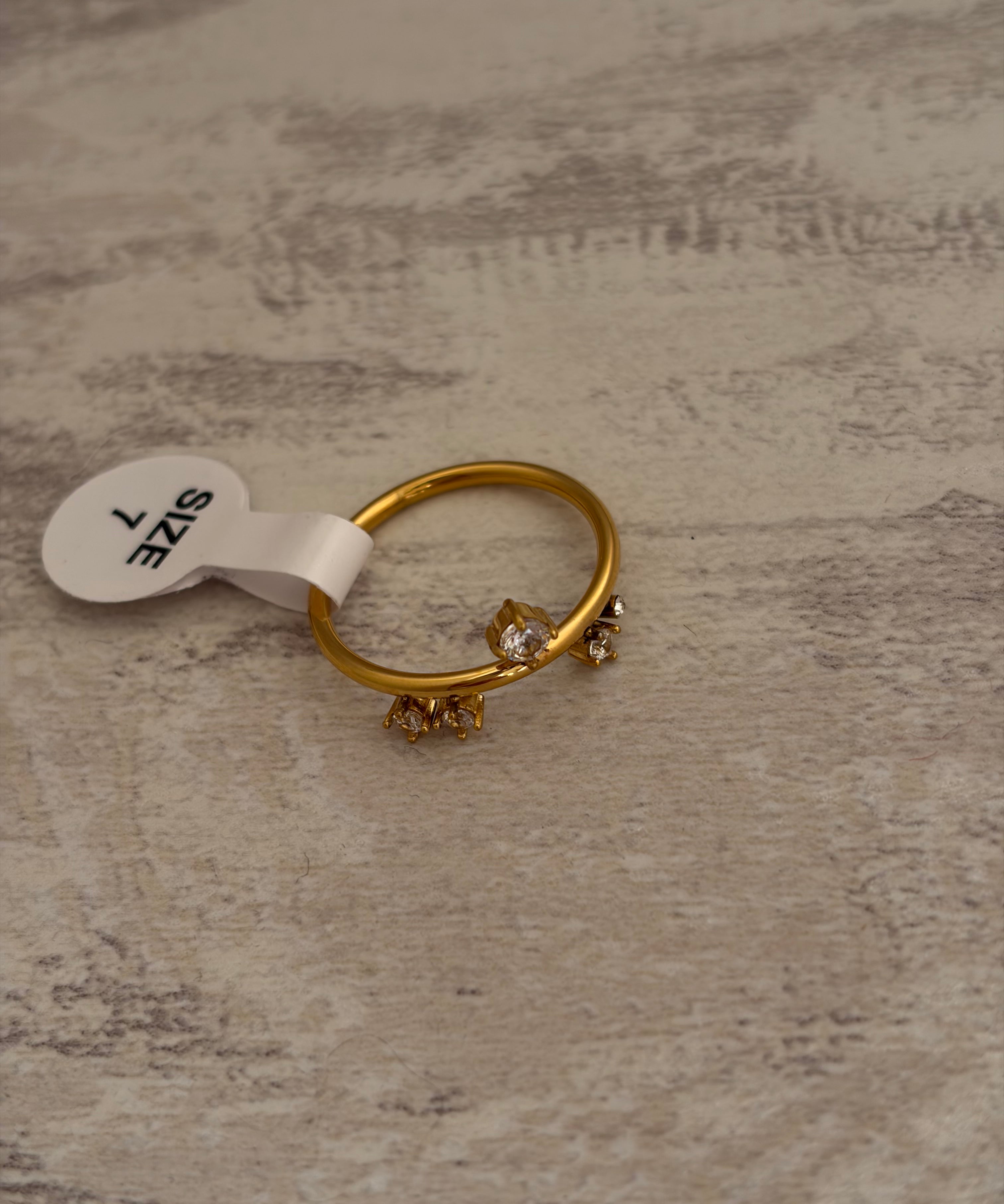 Queen ring