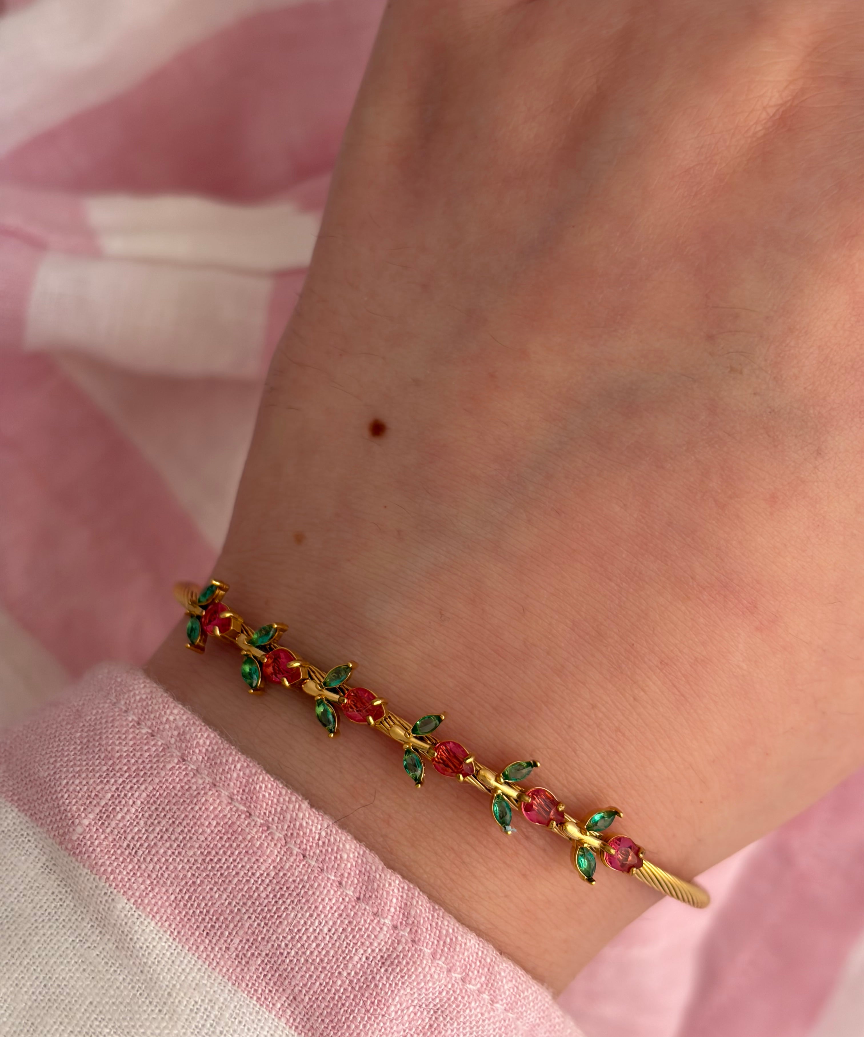 Tulip bracelet