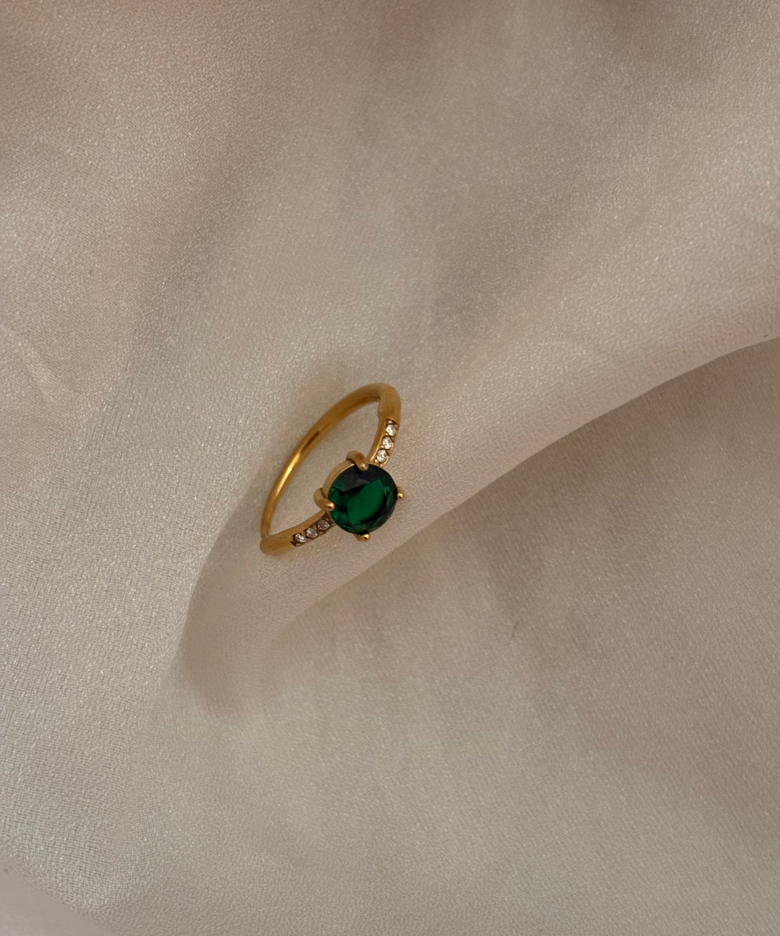 Emerald ring