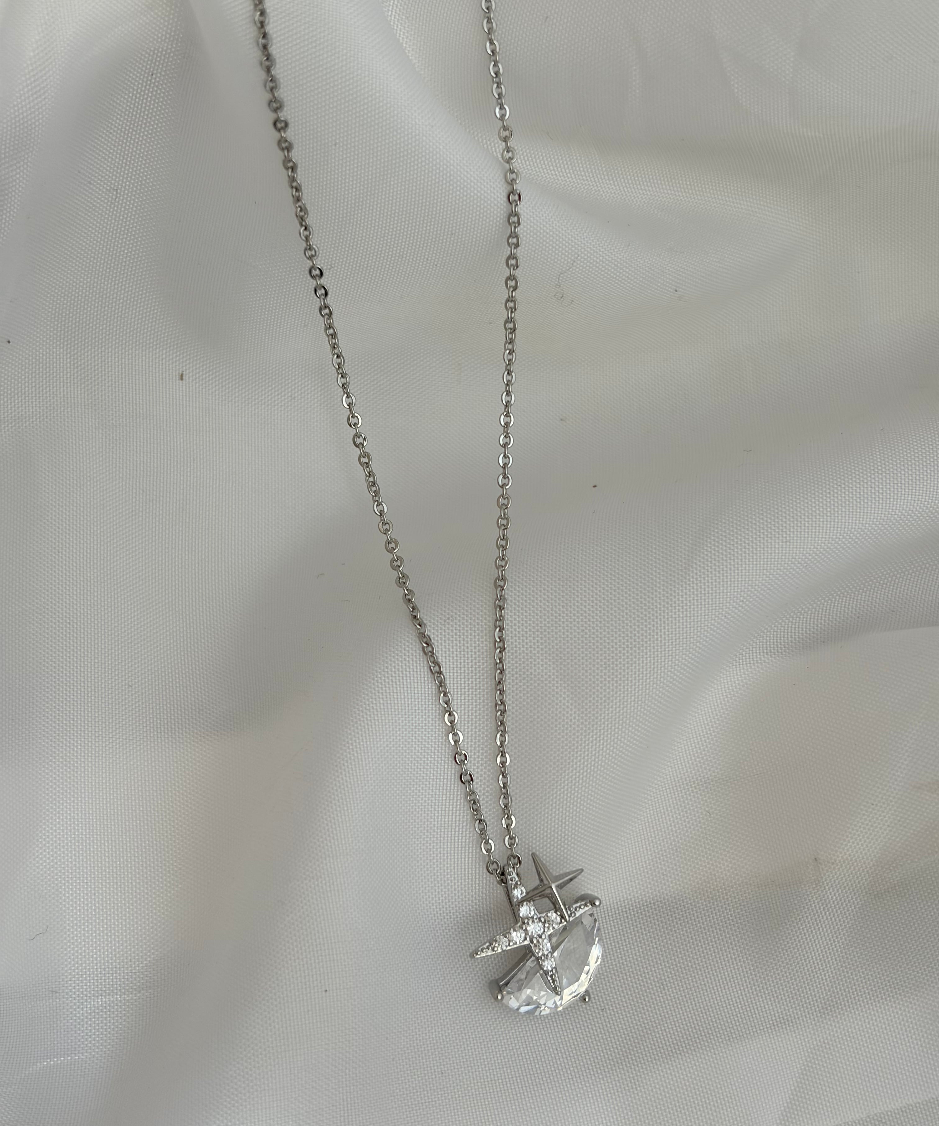 Teello necklace