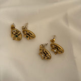 Flower studs