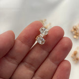 Oval stud