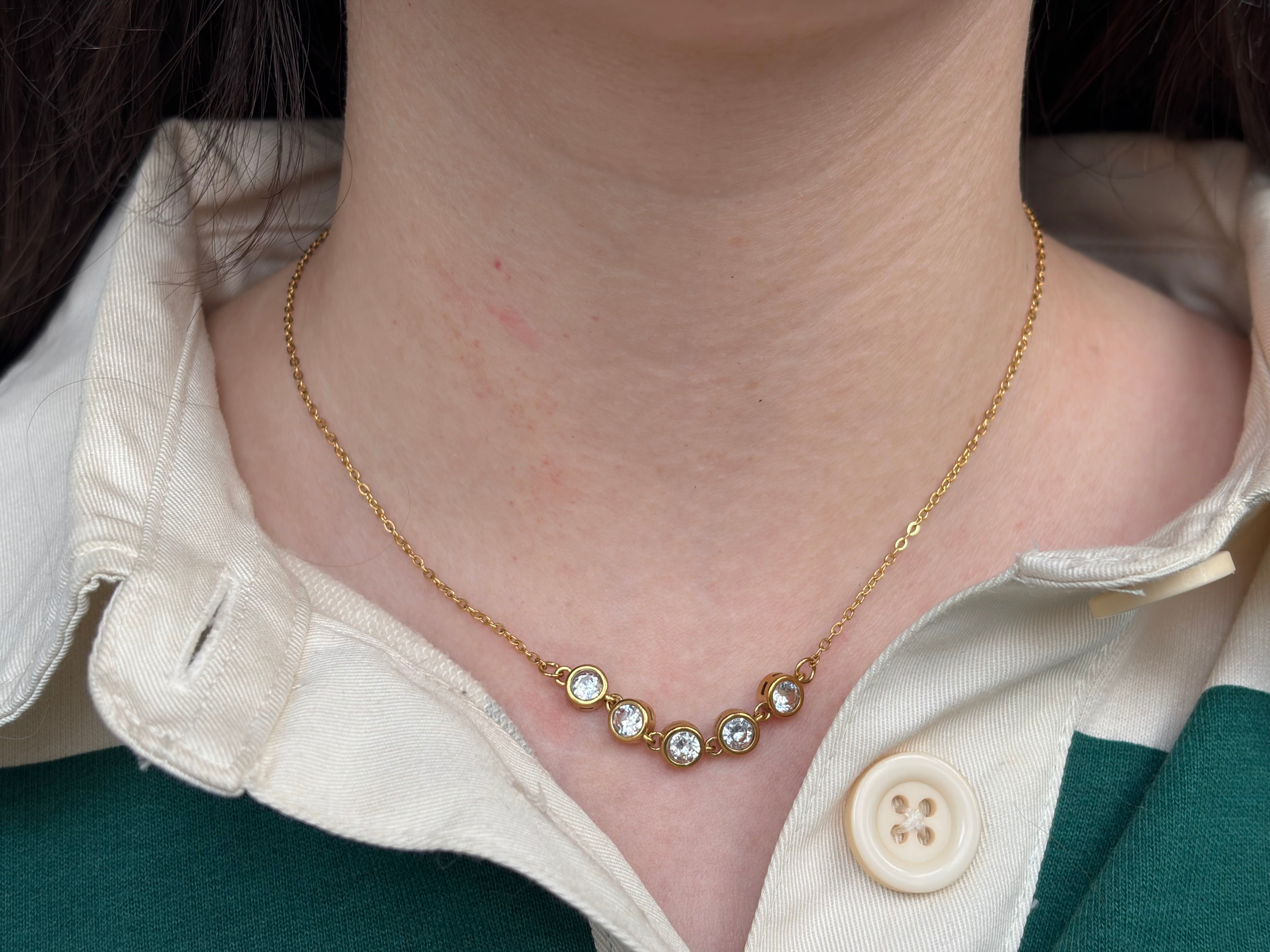 Dainty necklace