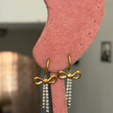 Bow earring