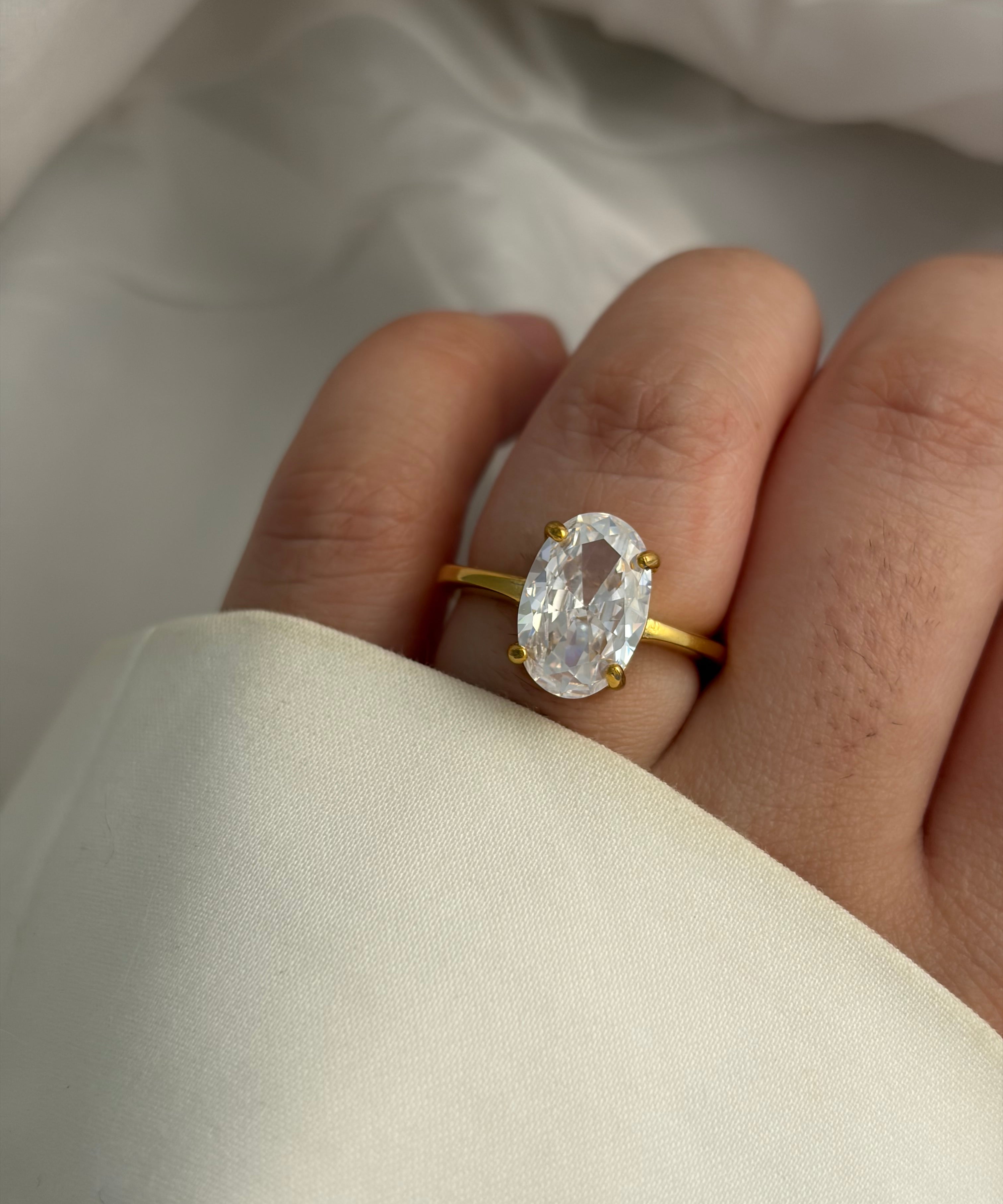 Hailey ring