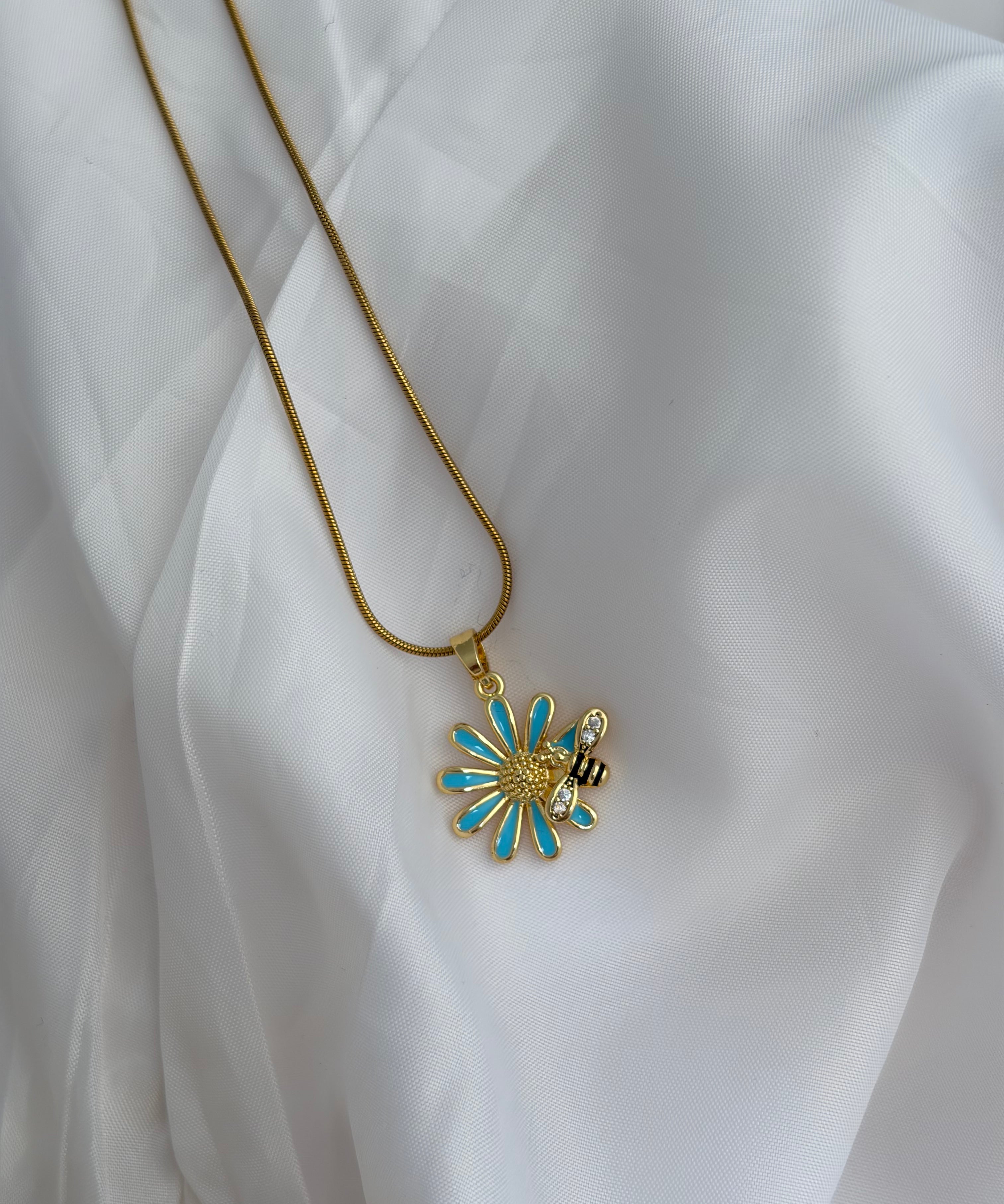 Bee necklace