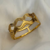 Wavy bracelet