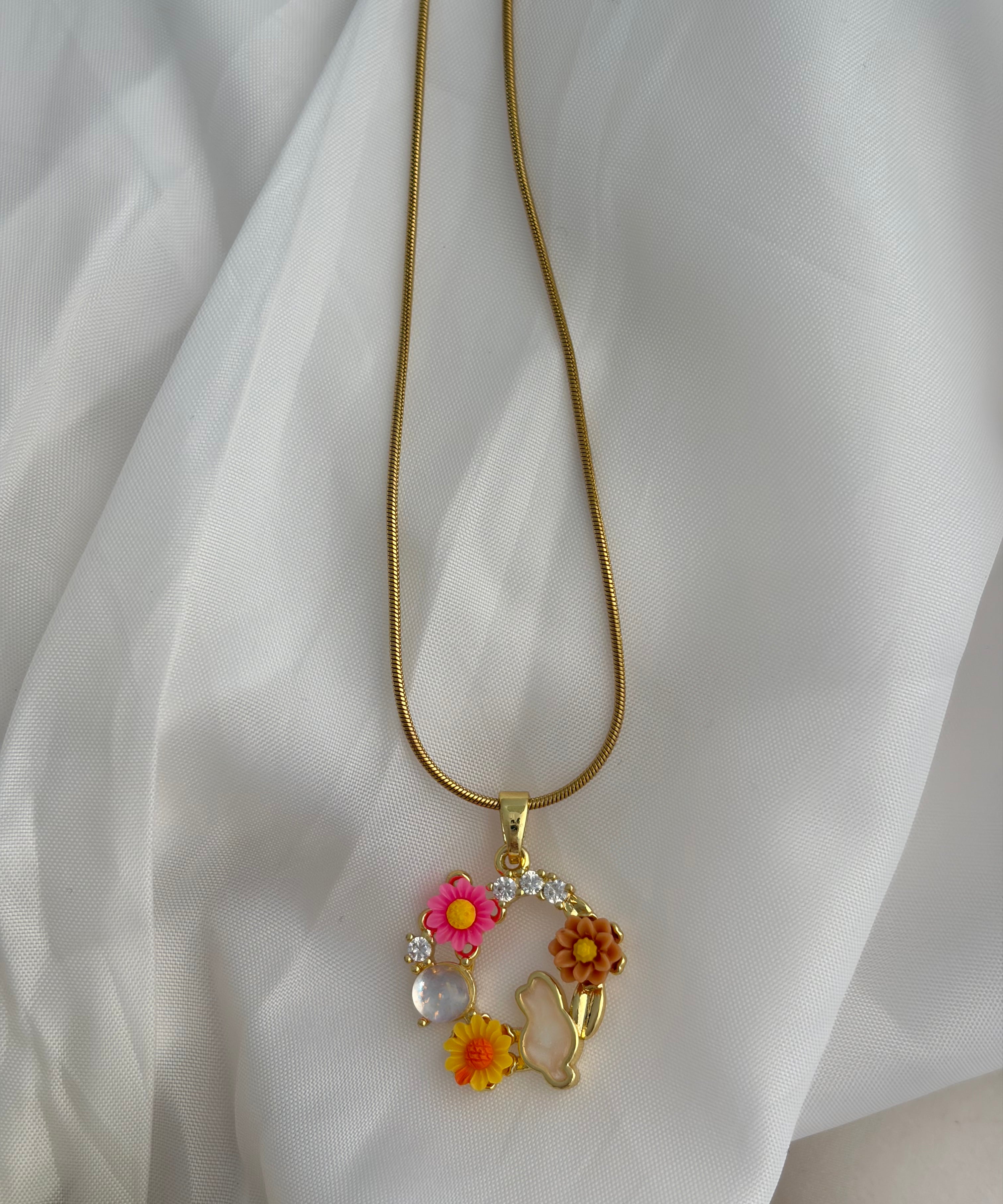 Cloud necklace