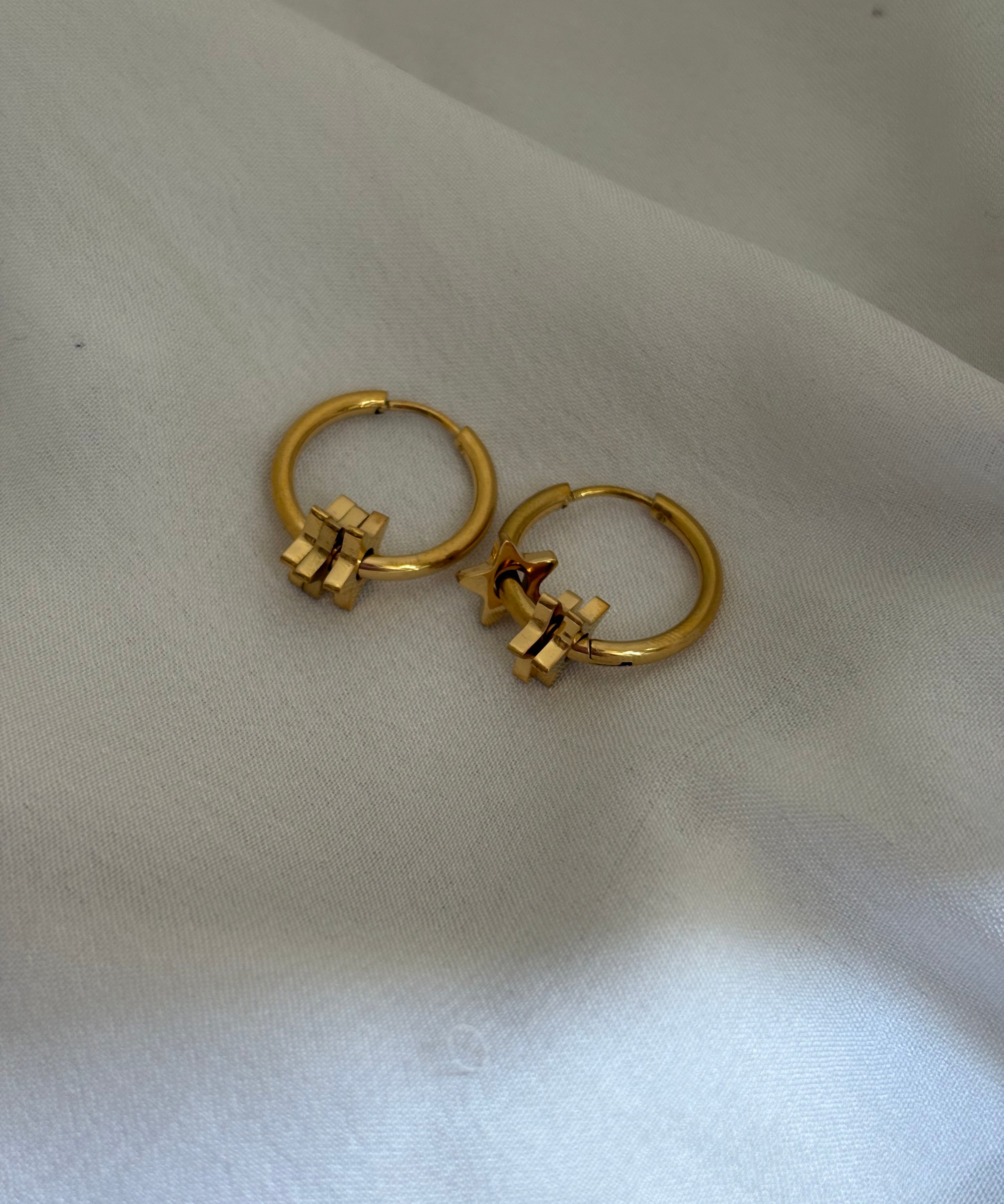 Star earring