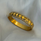 Shadow bracelet