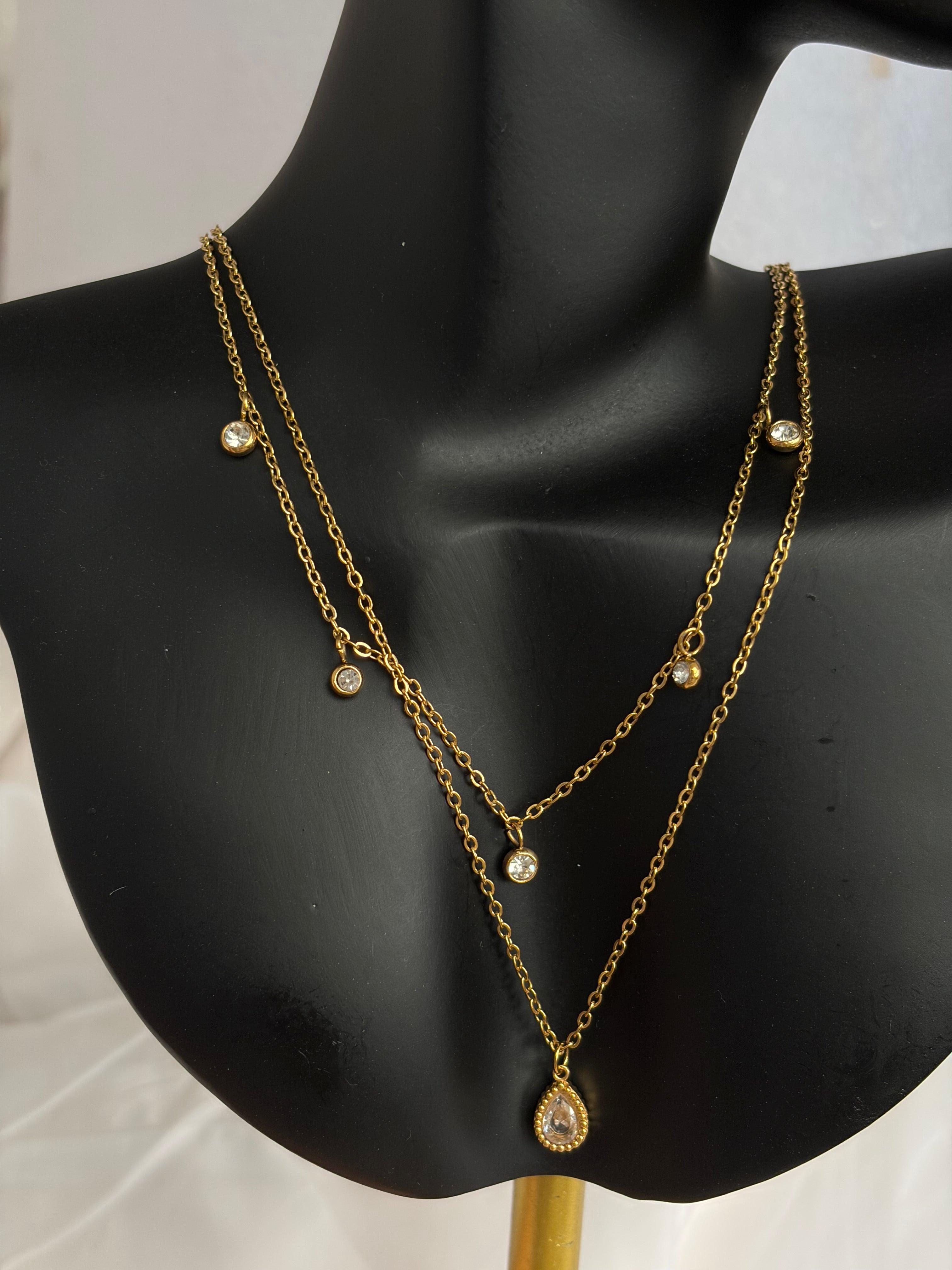 Drop layered necklace
