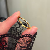 Sleek ring