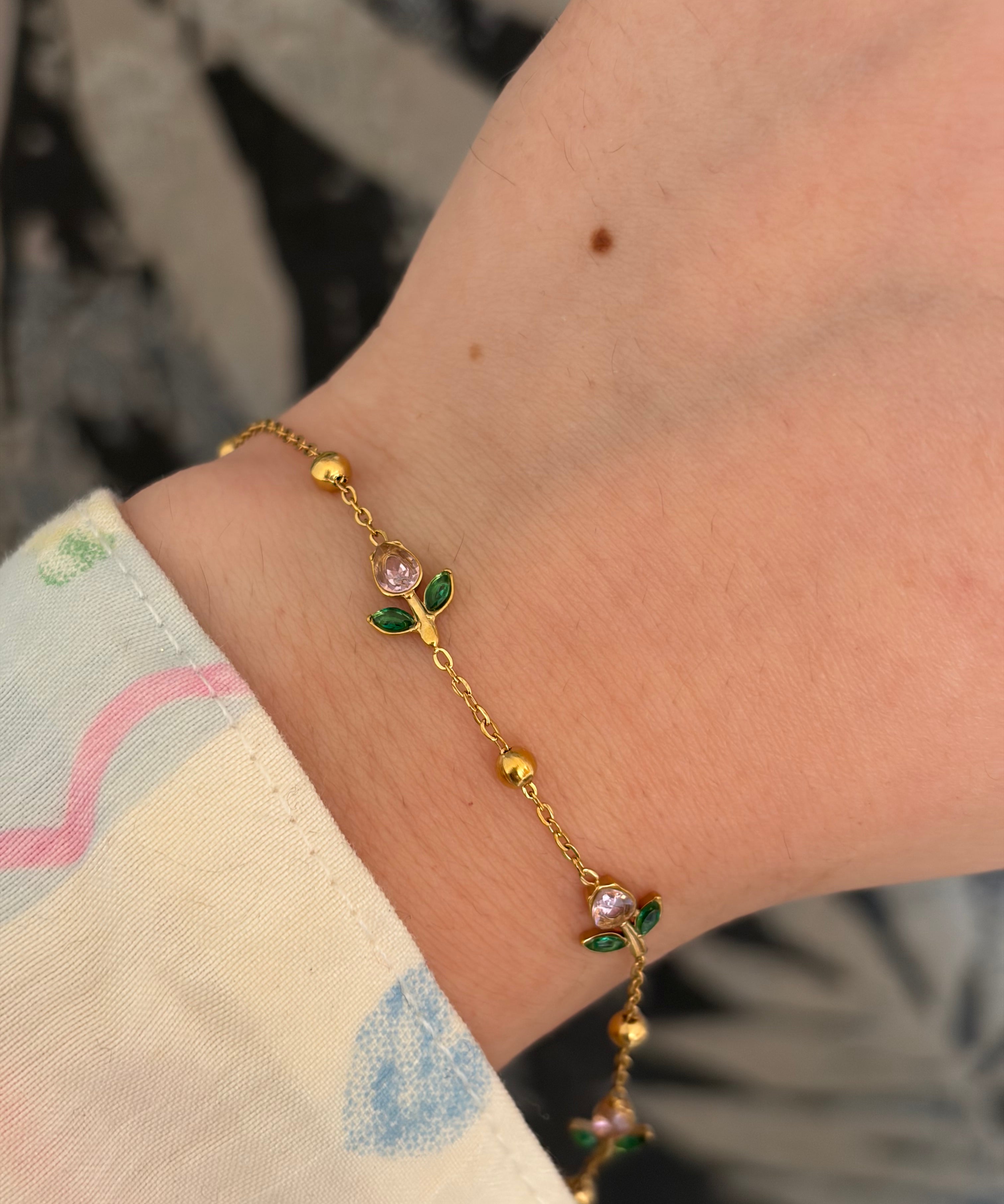 Tulip bracelet