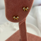Bow studs