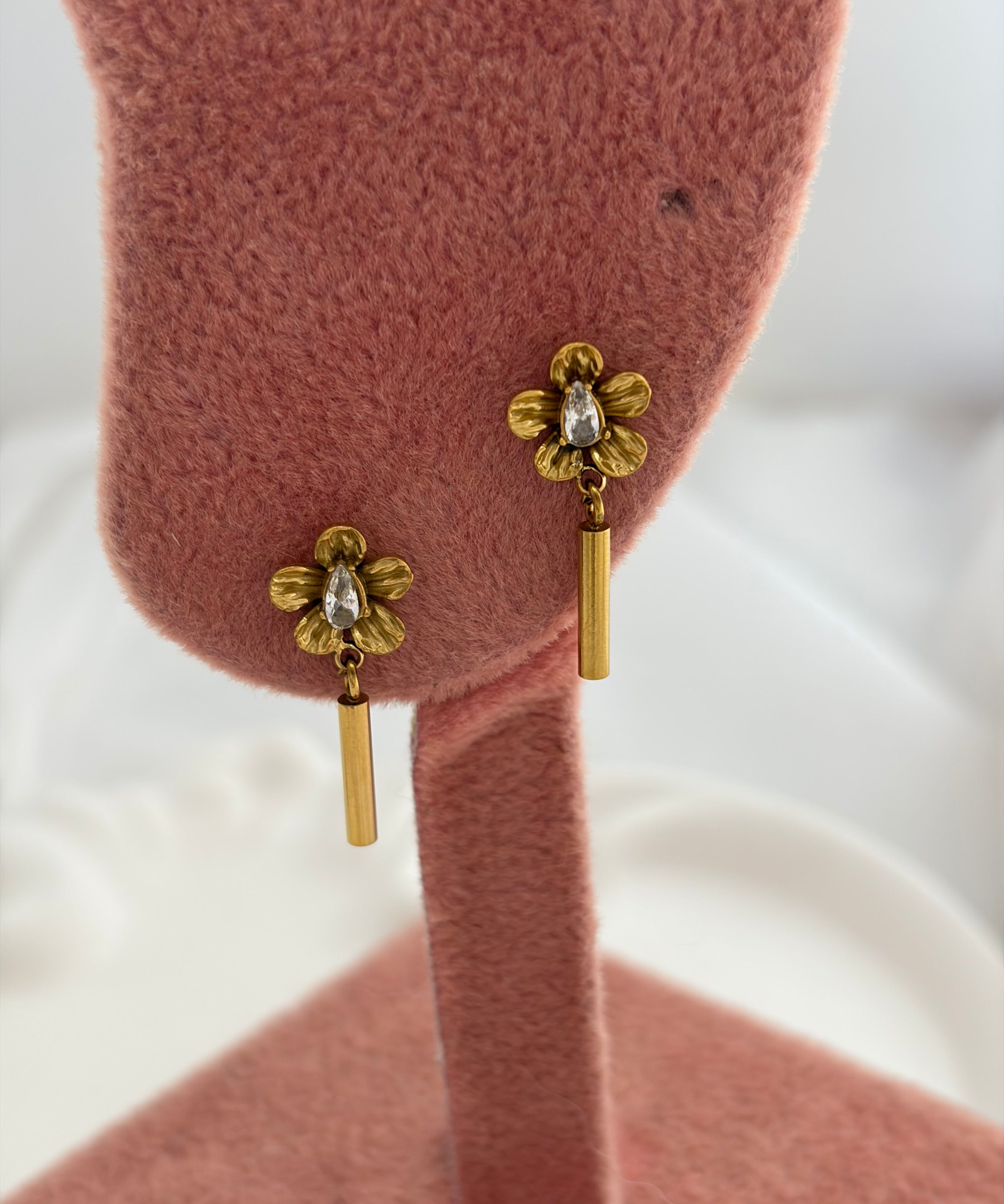 Stick earring