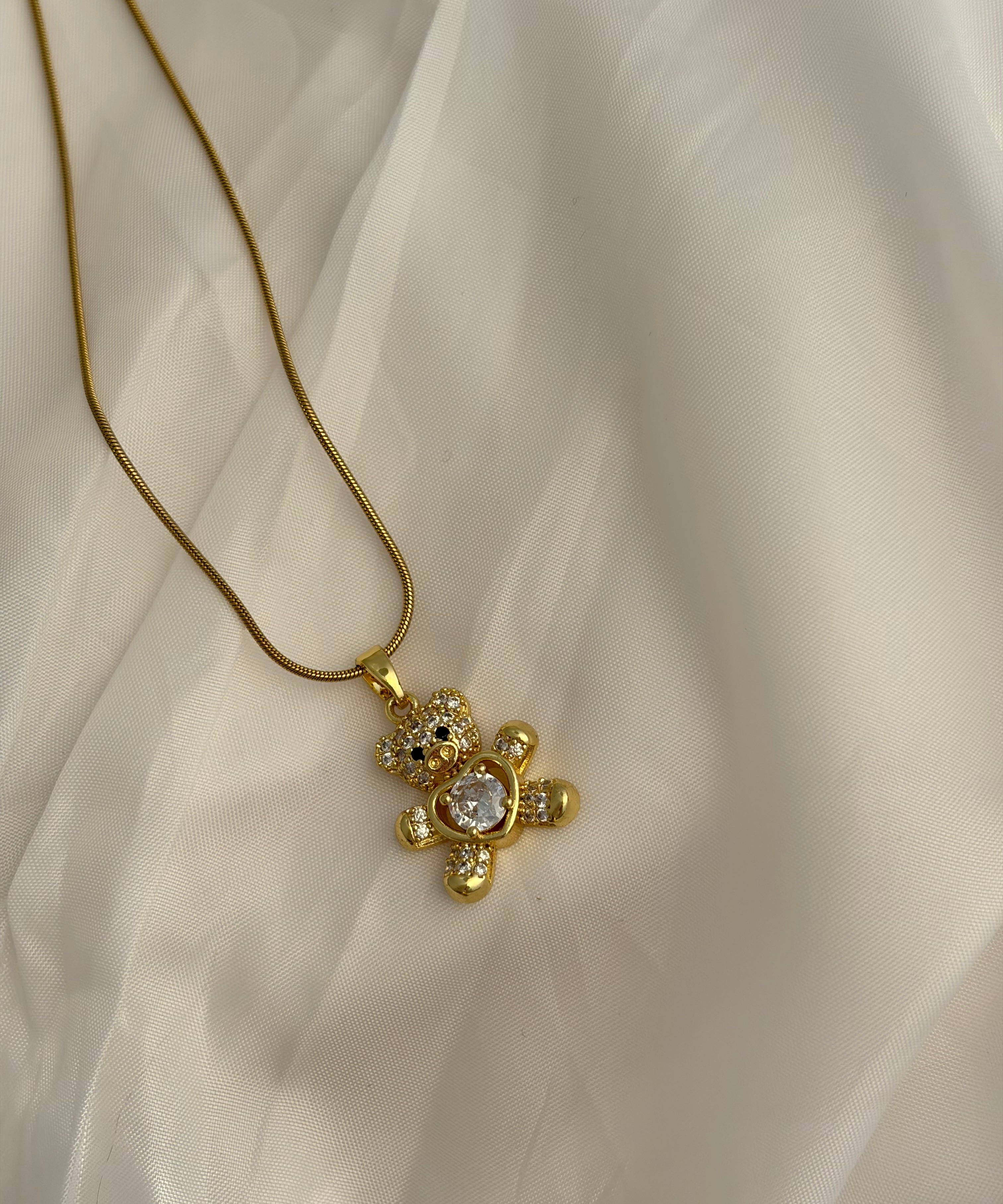 Teddy necklace