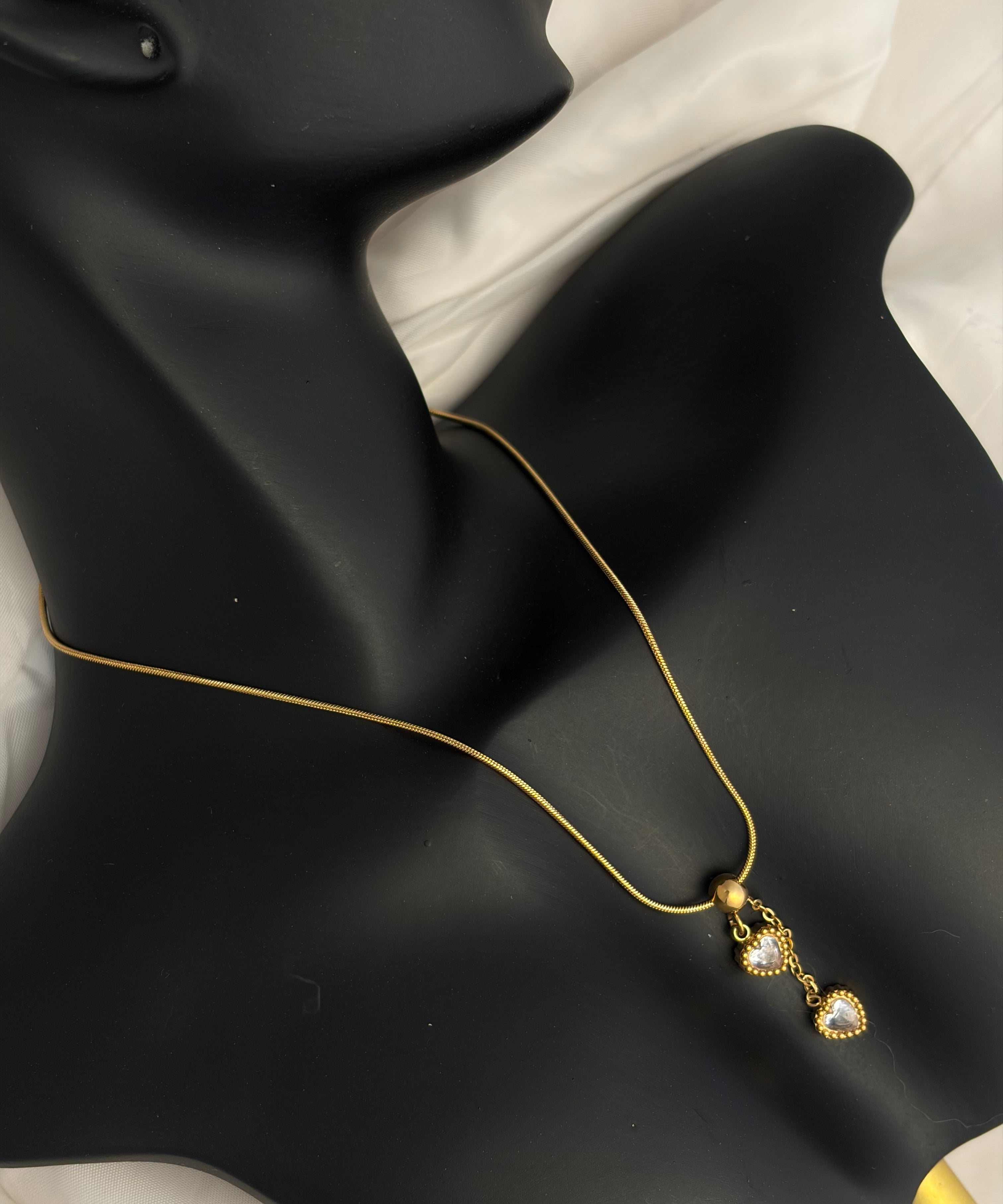 Heart drop necklace