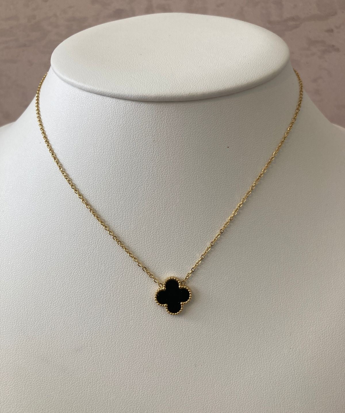 Clover chains
