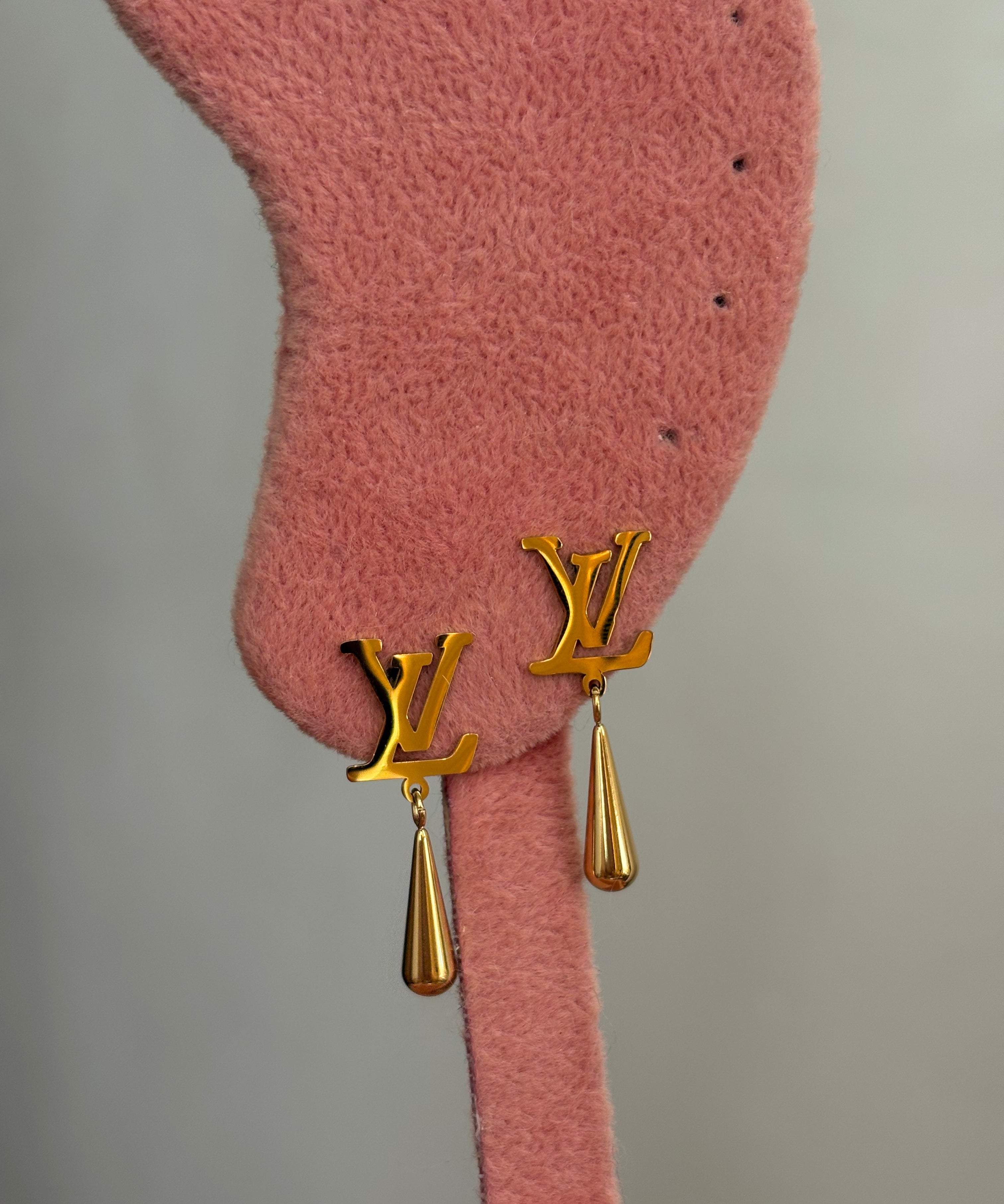 LV earring