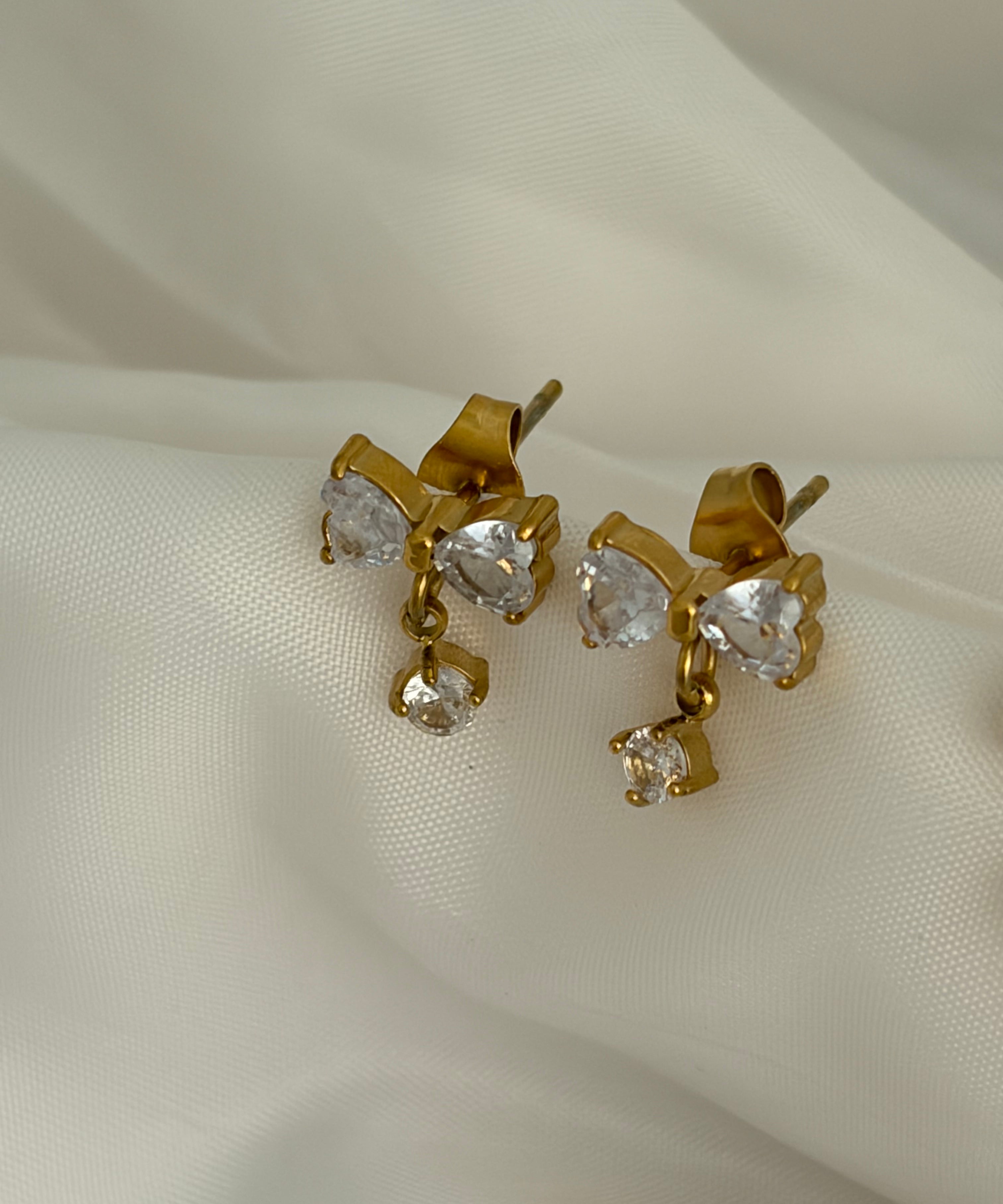 Bow earring
