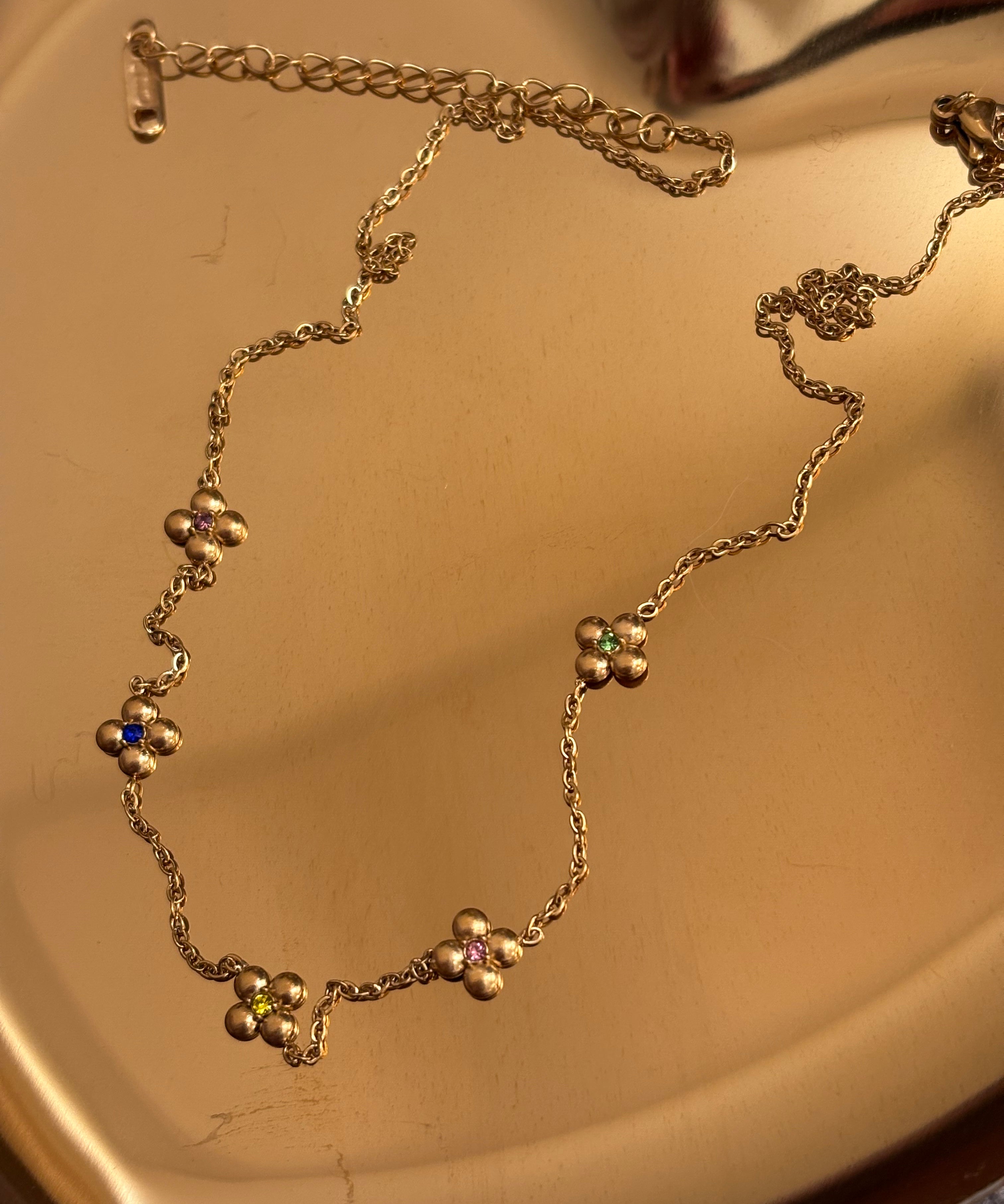 Flip necklace