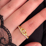 Queen ring