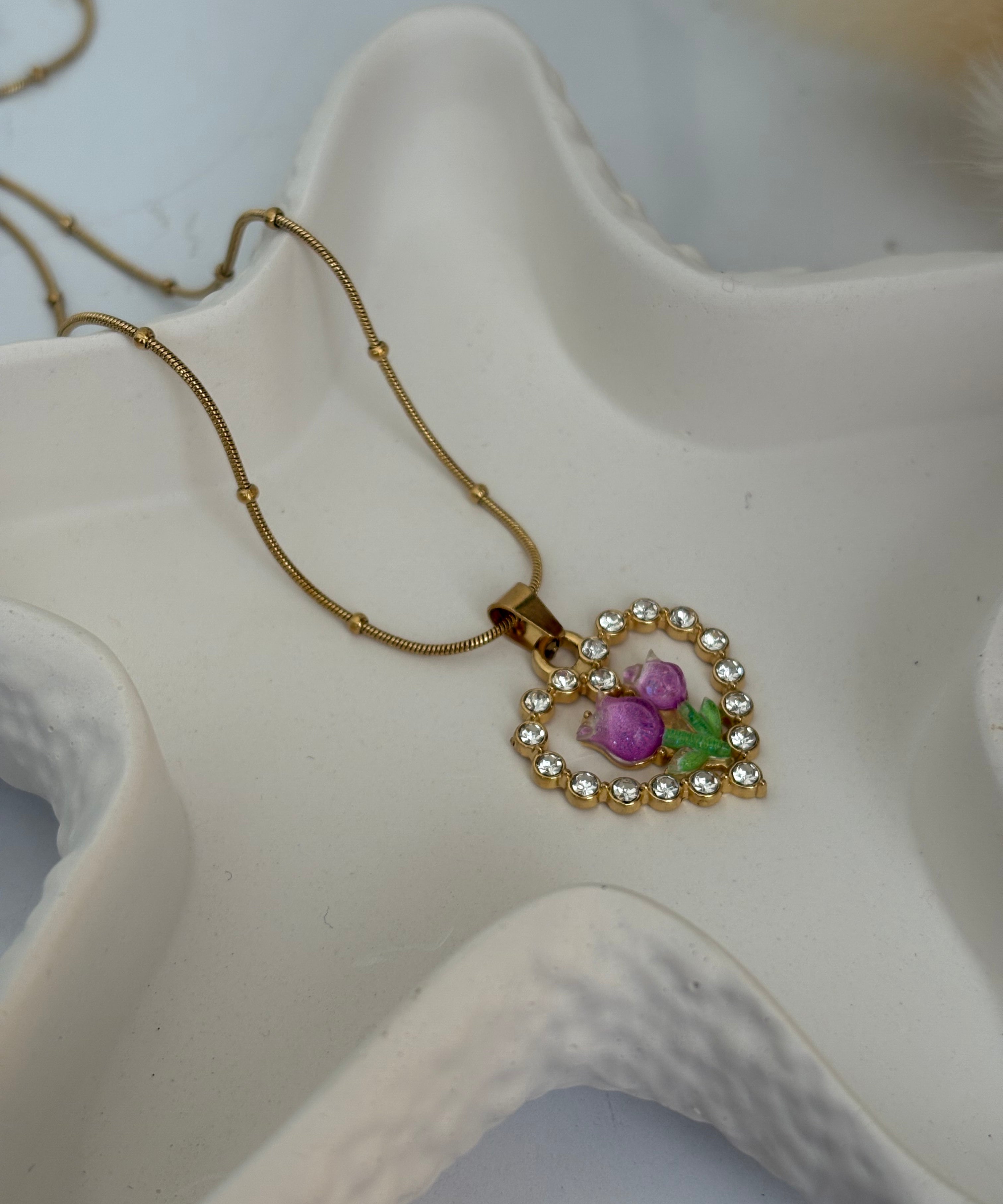 Tulip heart necklace