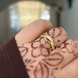 Curvy ring