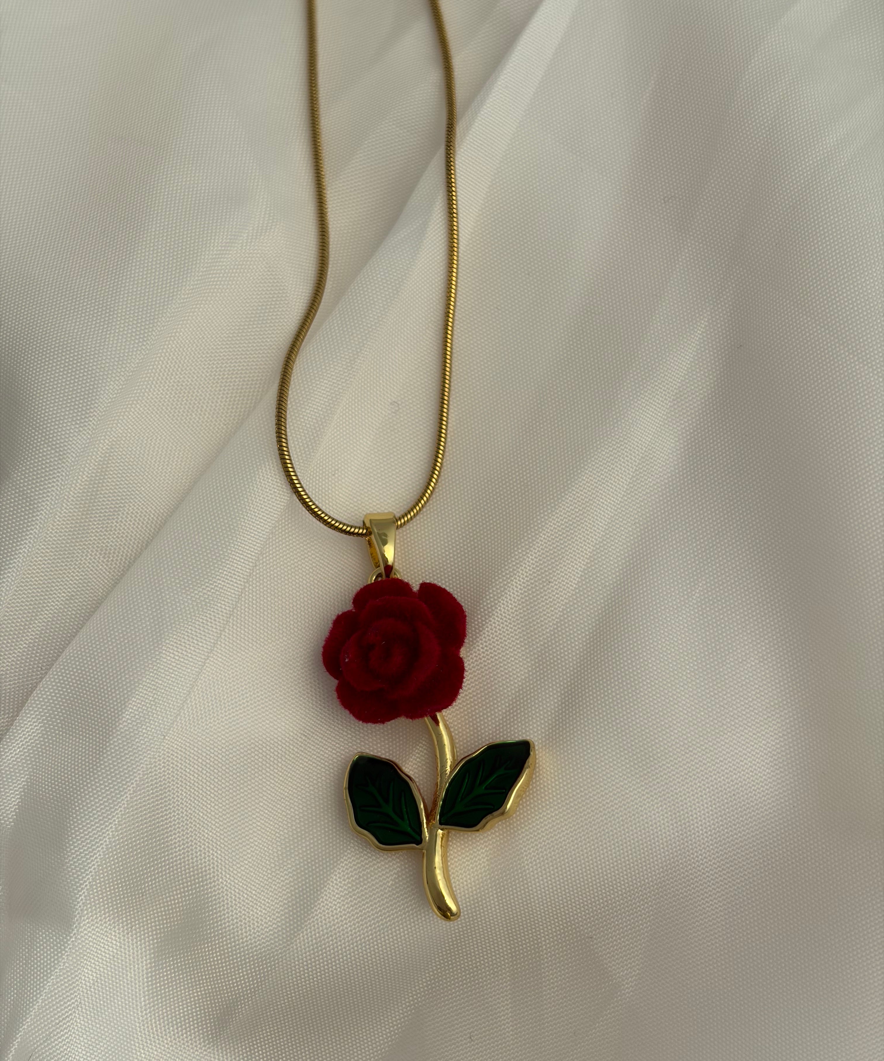 Rose necklace