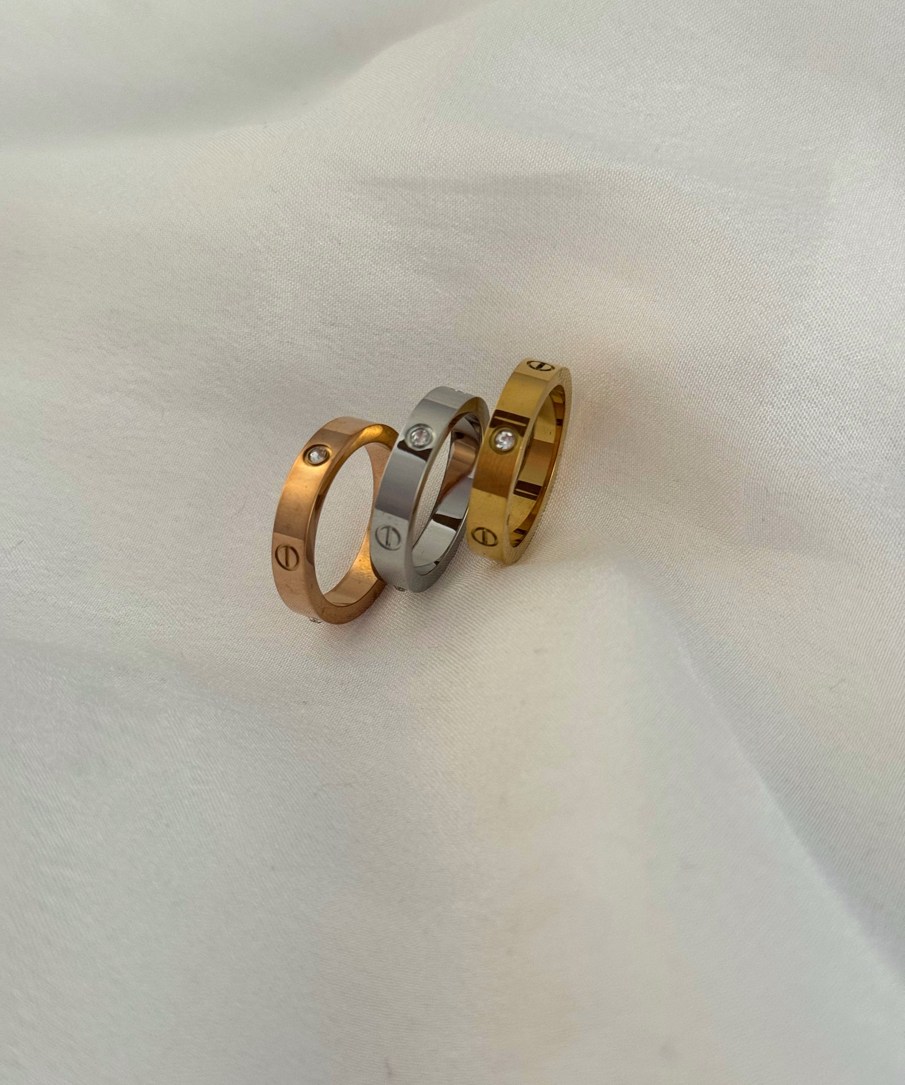 Love band ring
