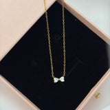 Bow necklace