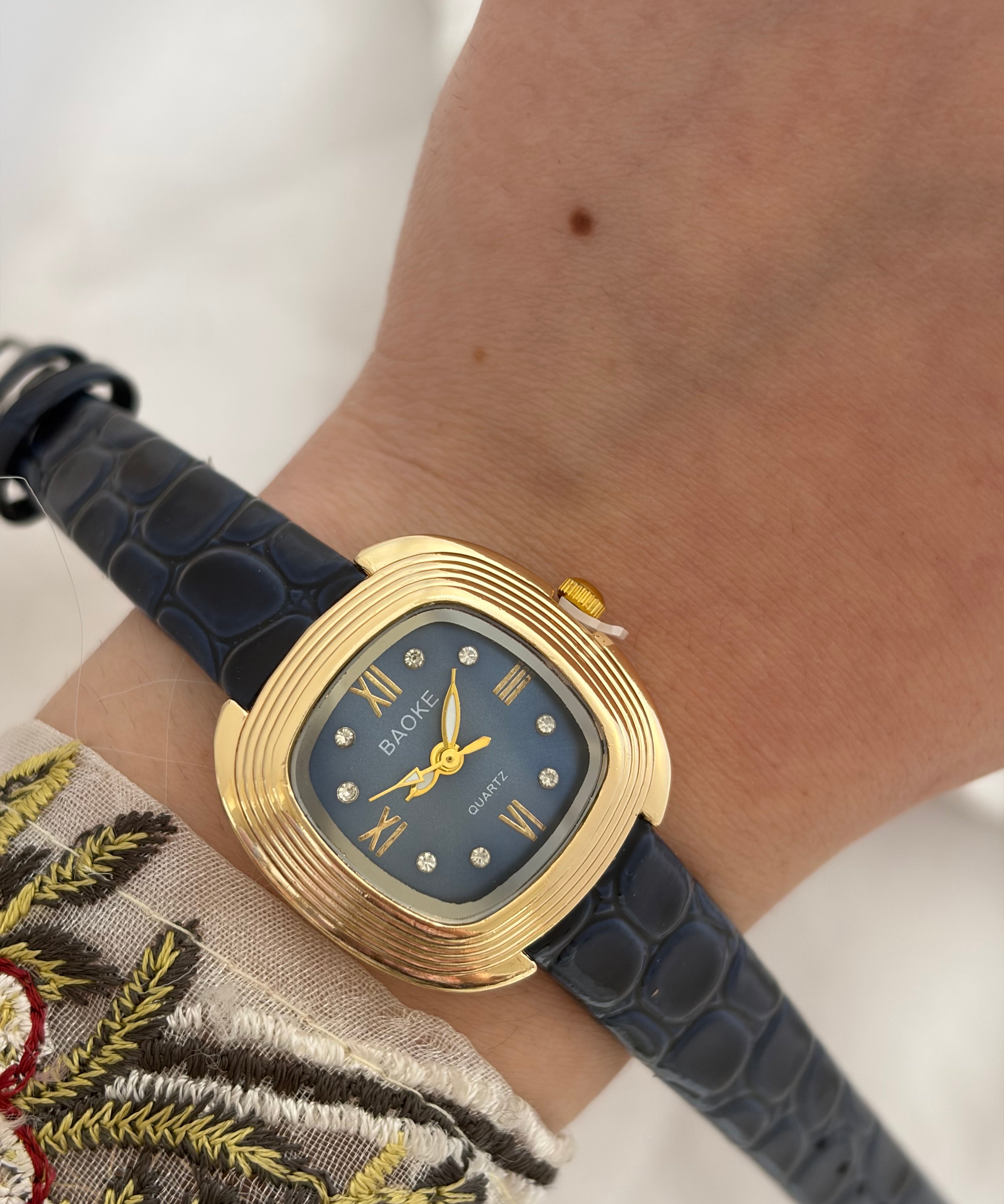 Glow watch