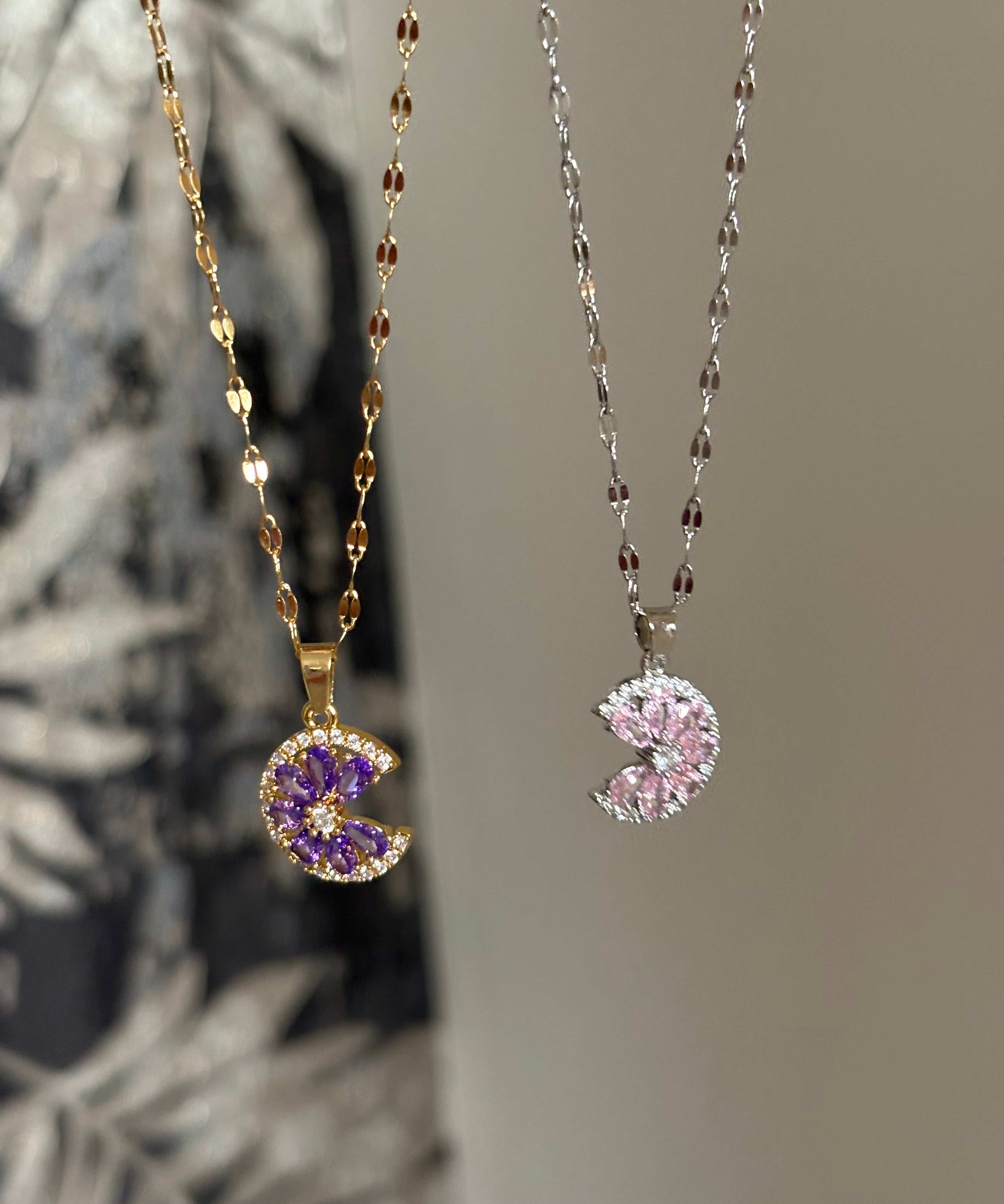 Pax necklace