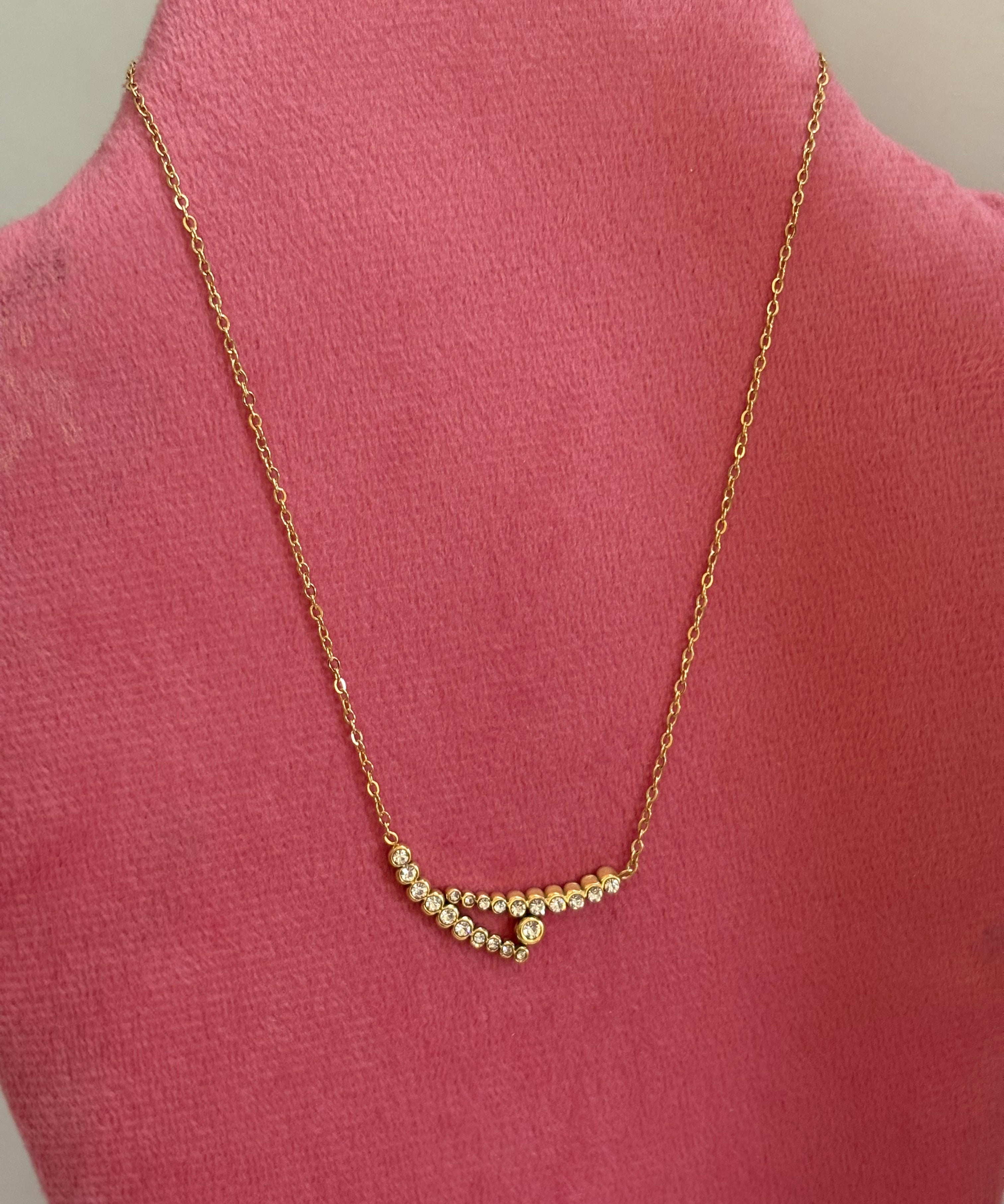 Larait necklace