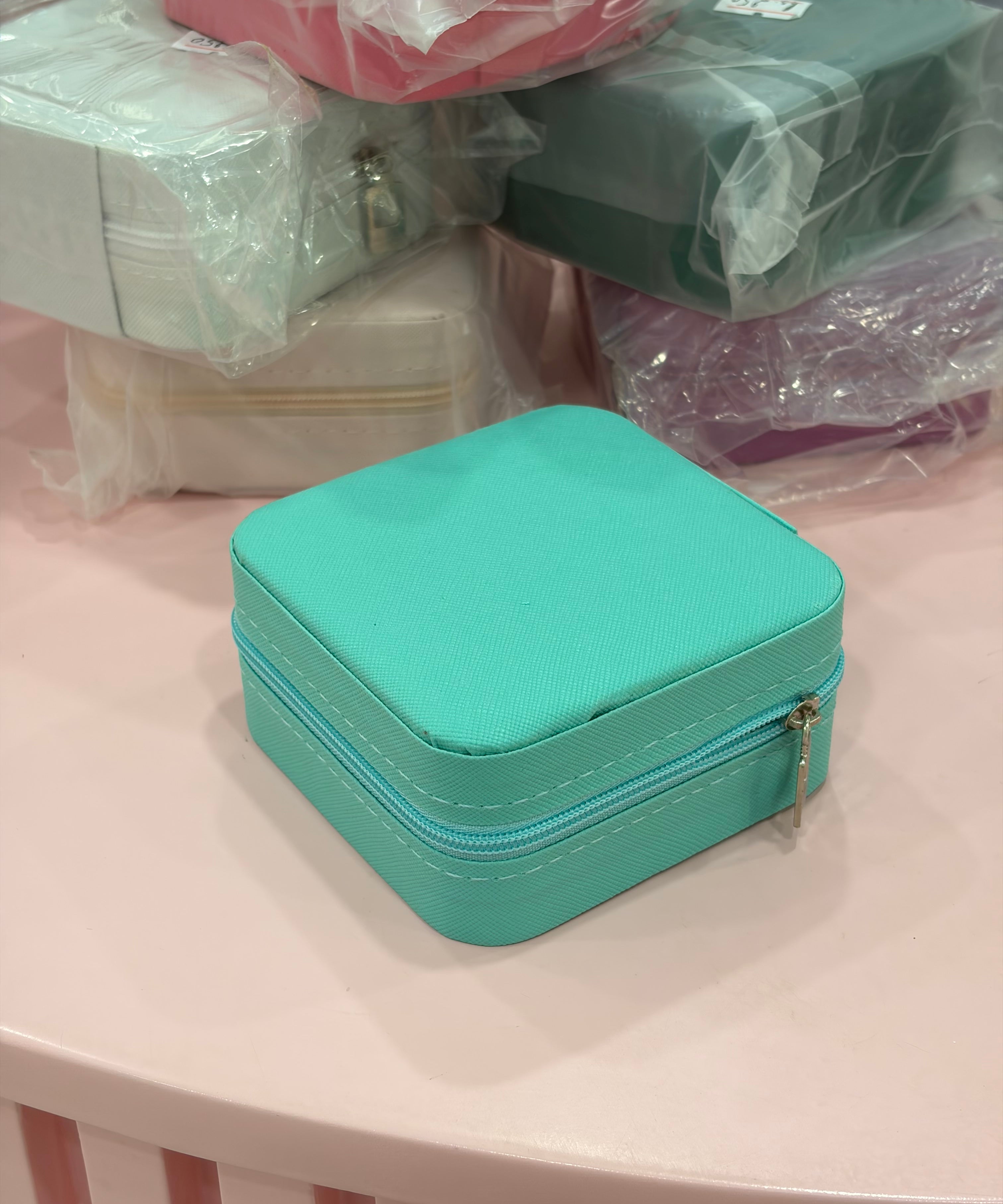 Mini jewellery organiser