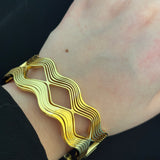 Wavy bracelet