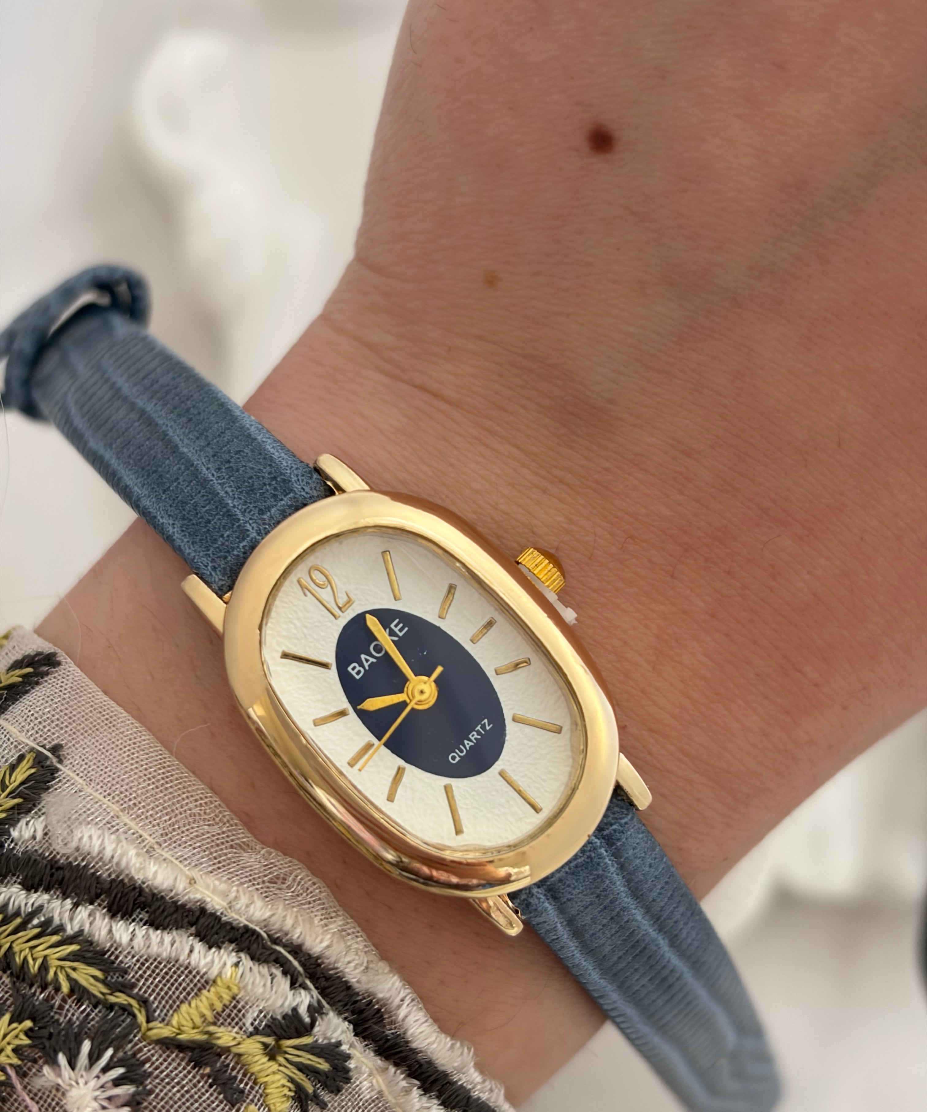 Catchy watch