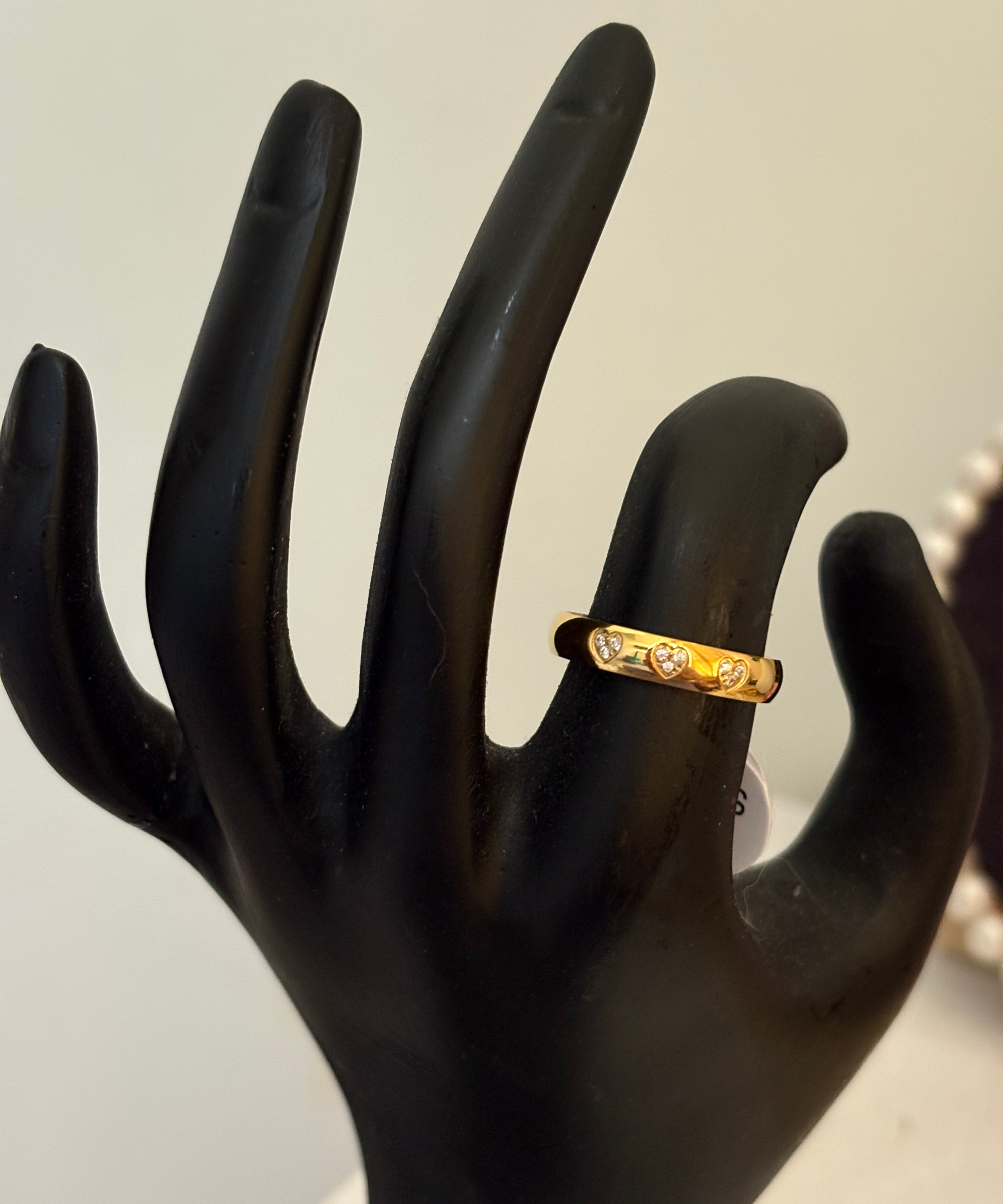 Hearts ring