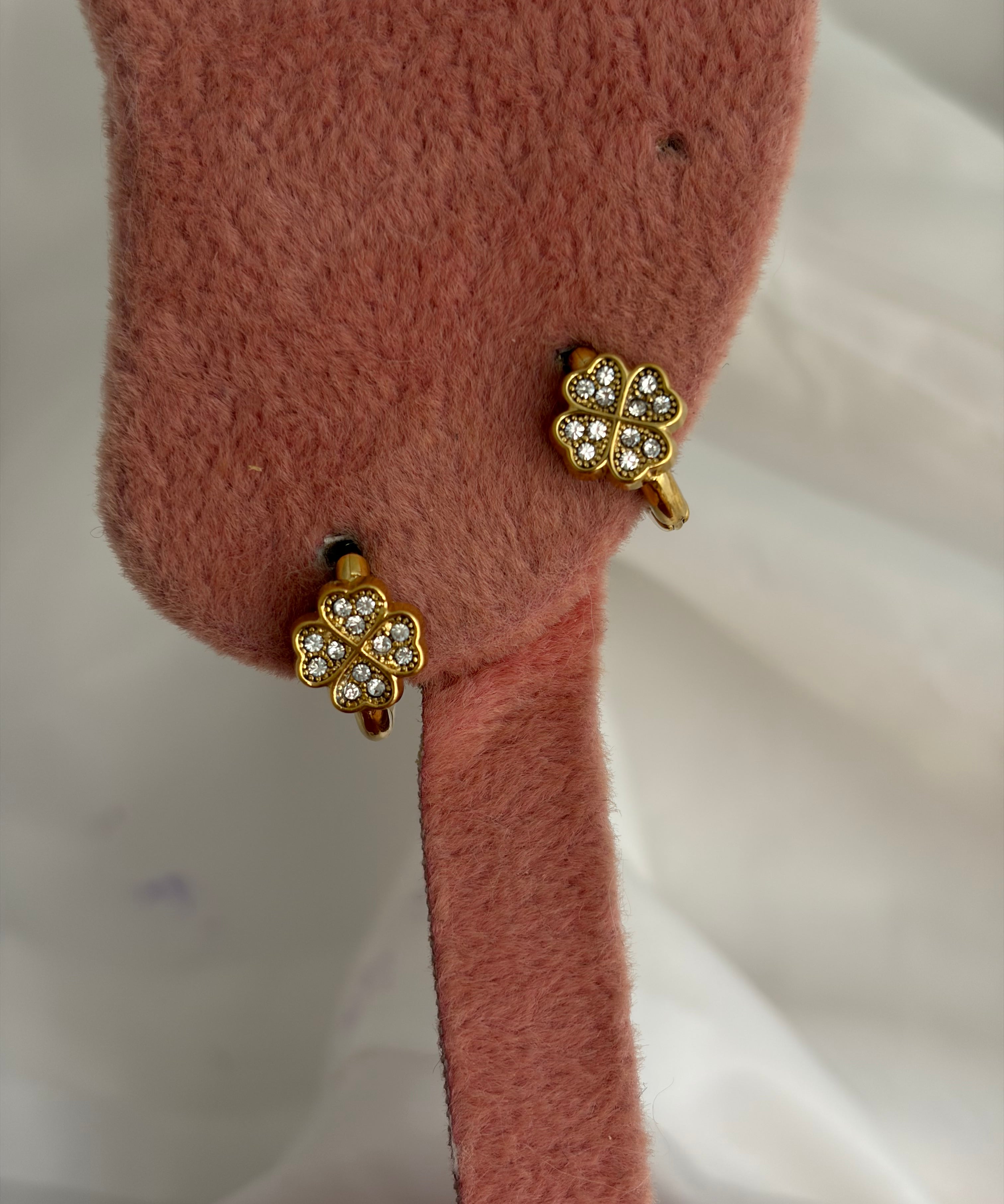 Clov earring
