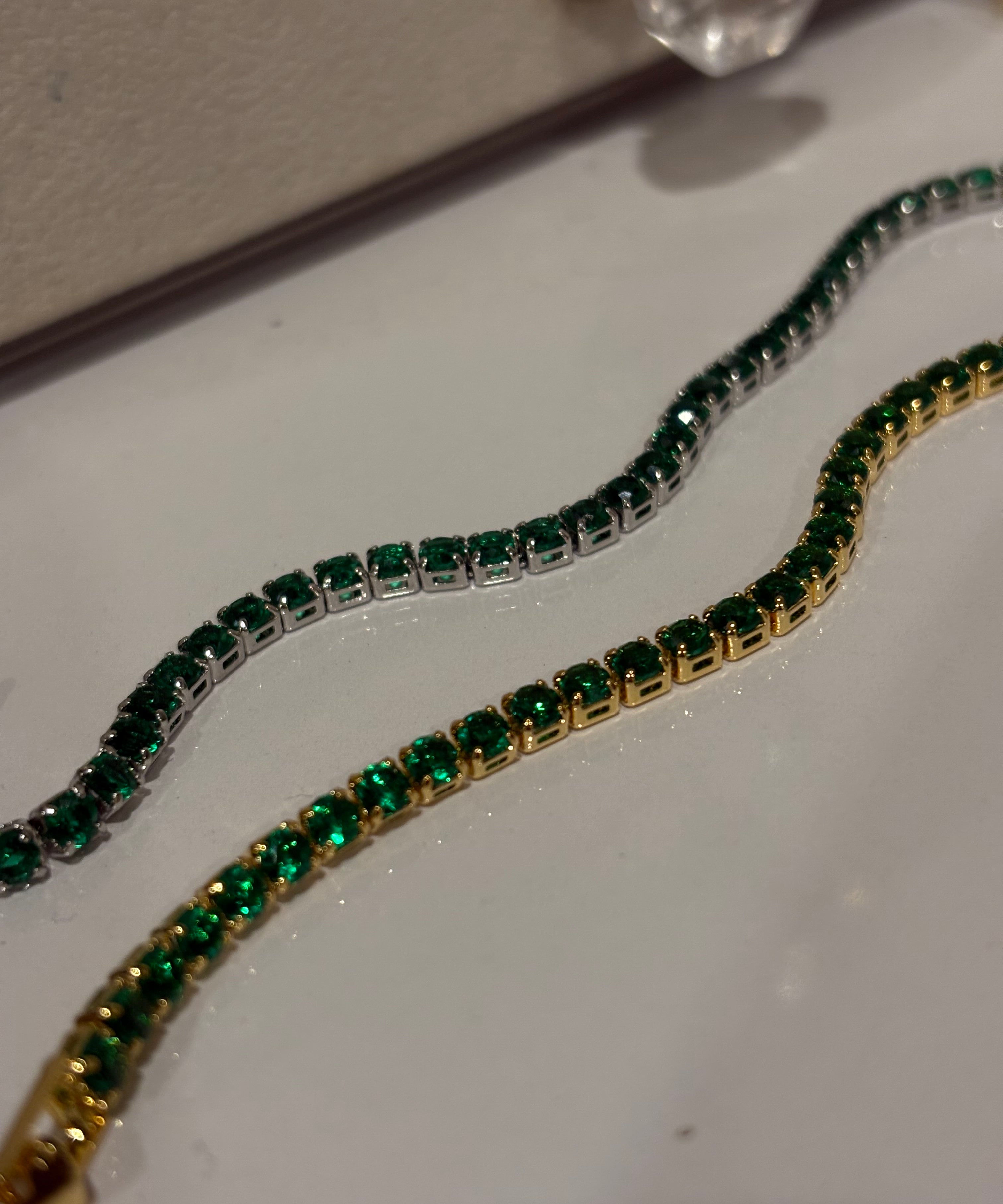 Vibe tennis bracelet(emerald)