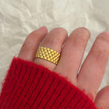 Twist double ring