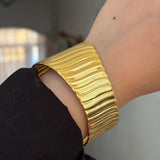 Roman cuff