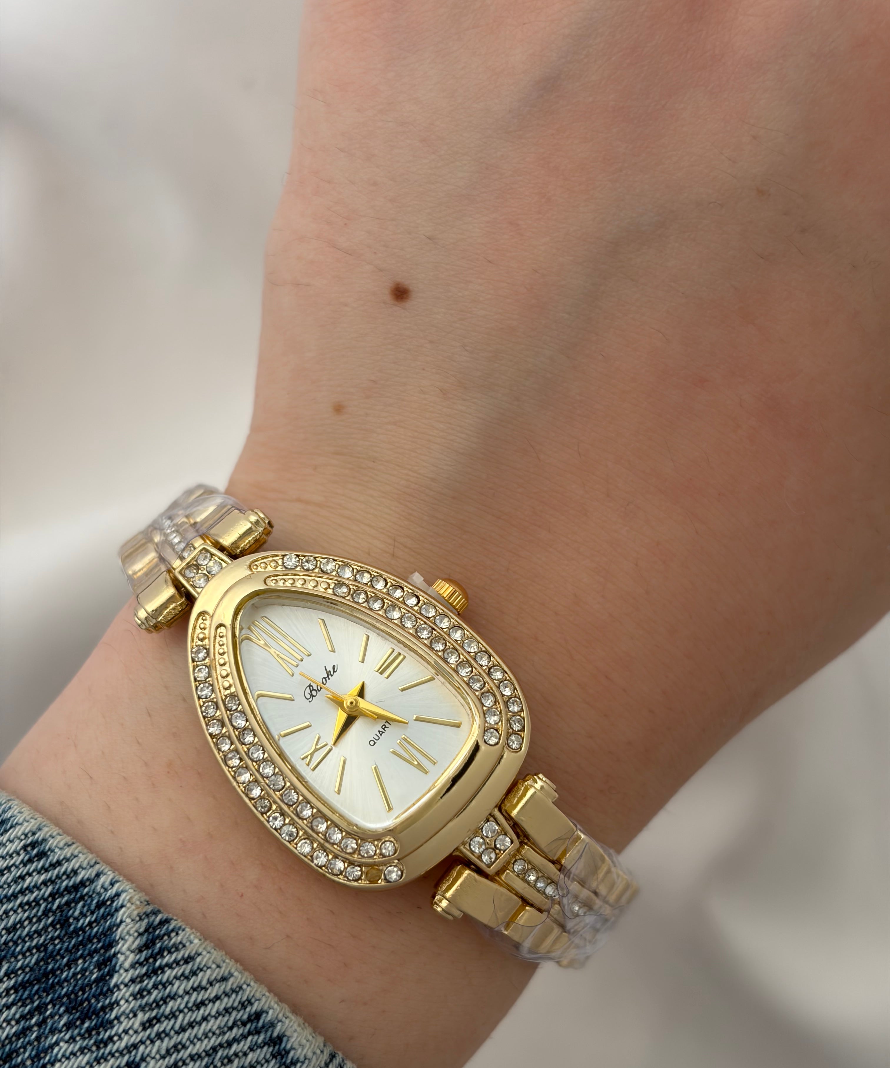 Statement watch