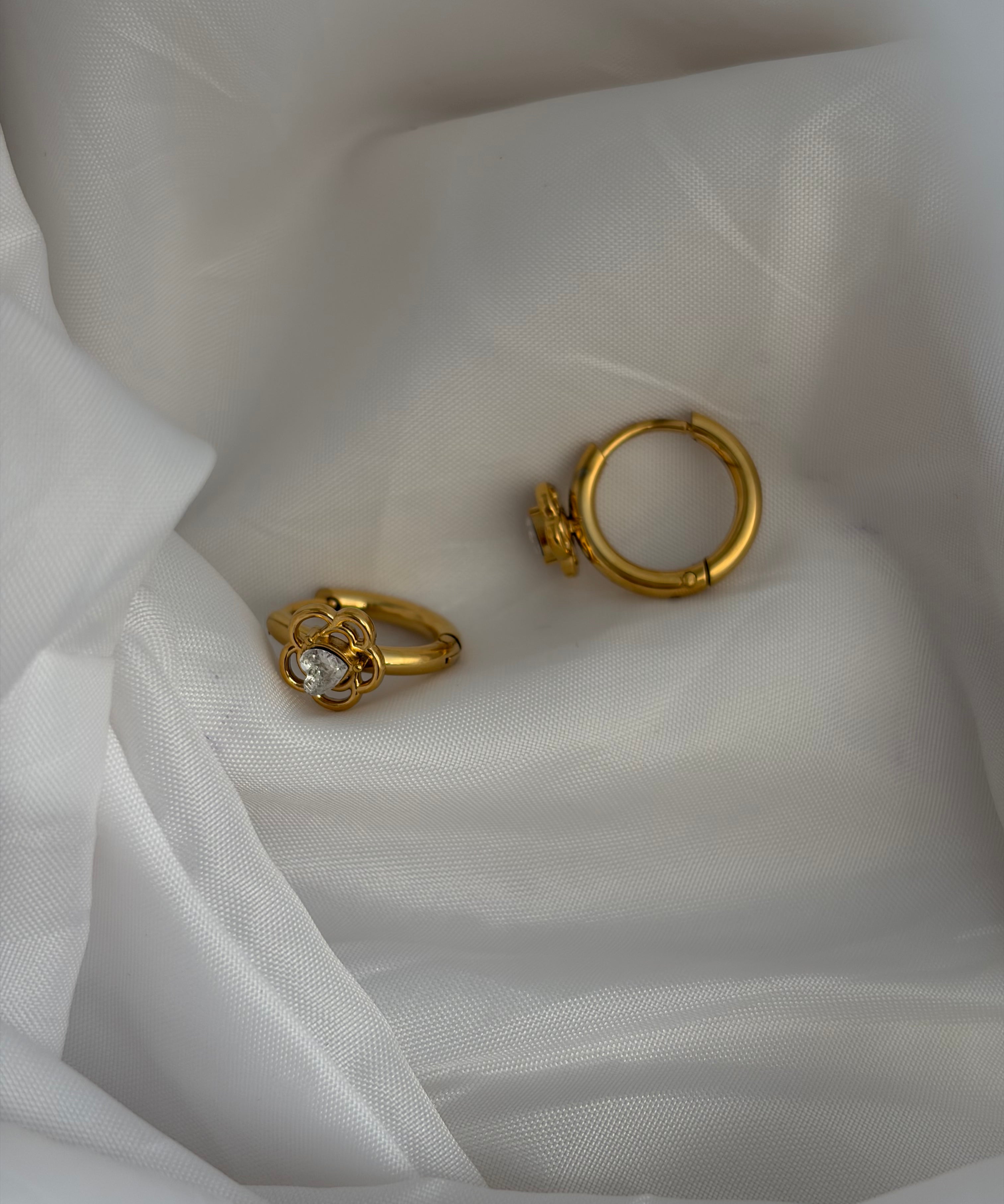 Rose earring