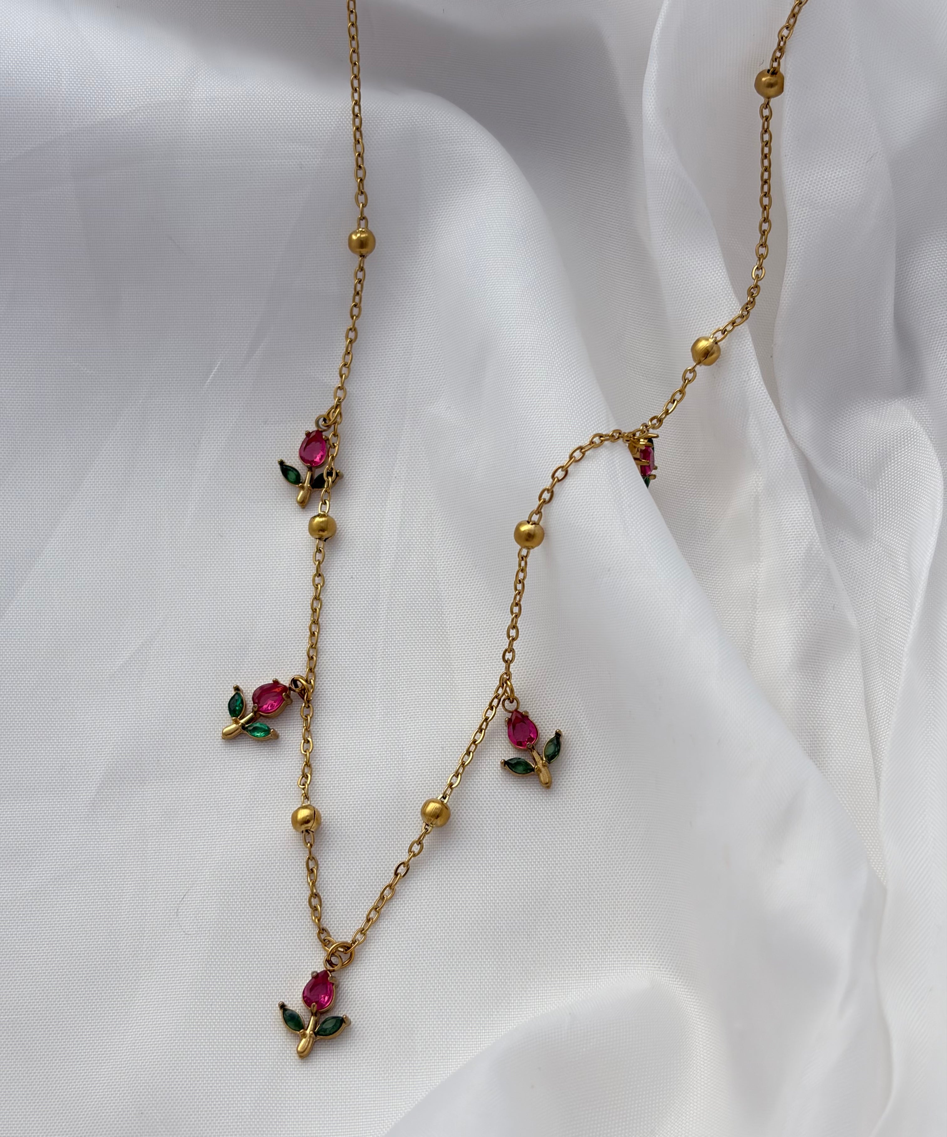 Tulip necklace