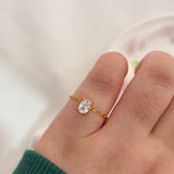 Pinky oval ring